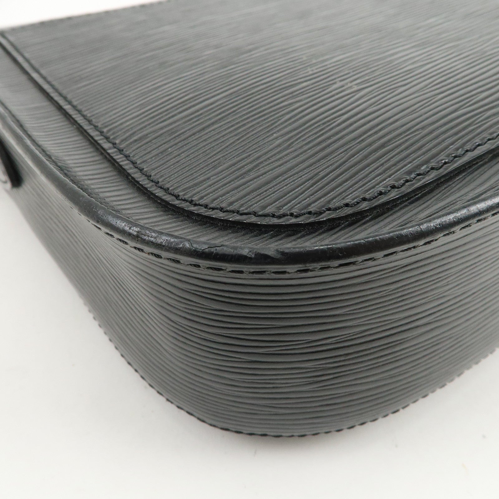 Louis Vuitton Epi Saint Cloud Shoulder Bag Black Noir M52192