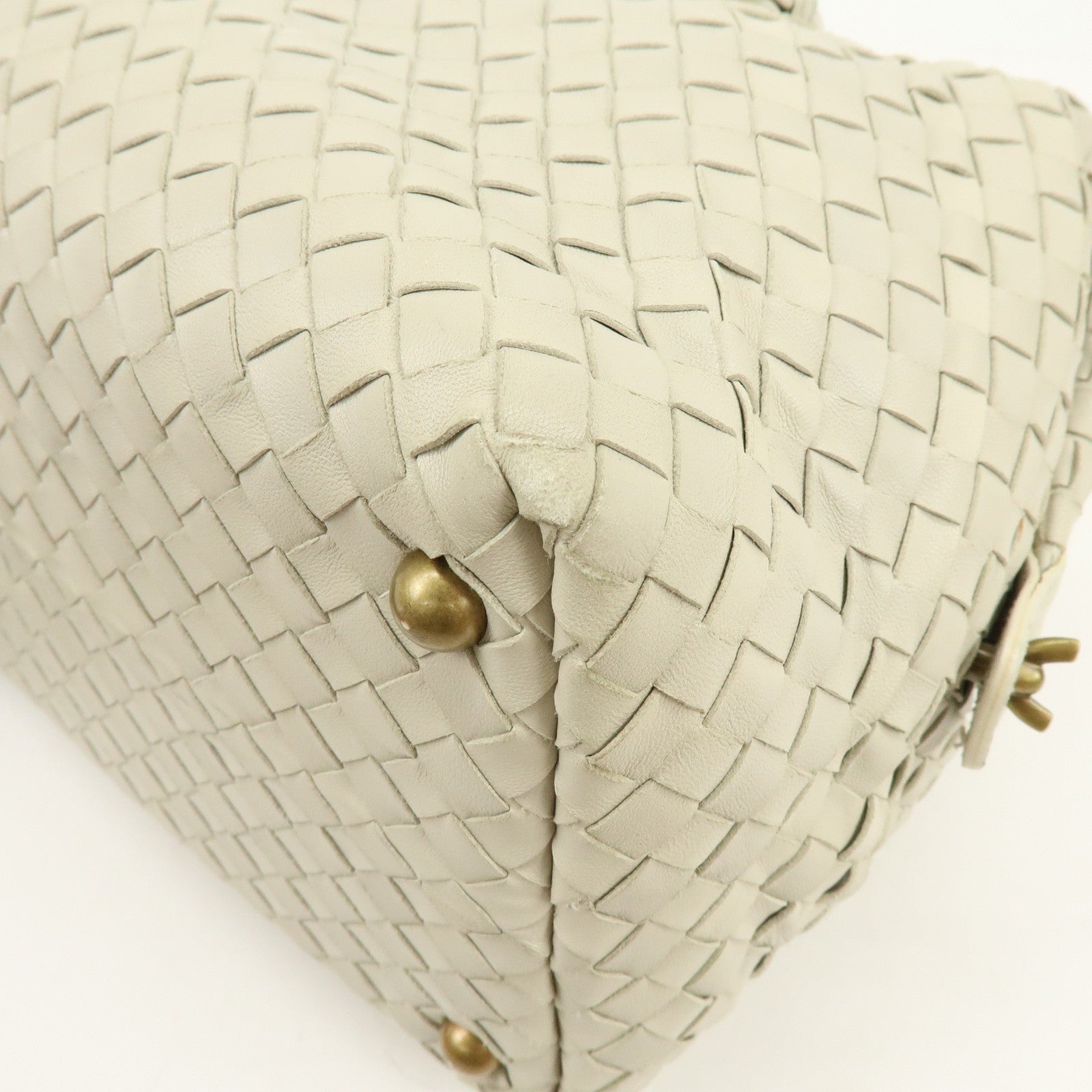 BOTTEGA VENETA Montaigne Intrecciato Leather Boston Bag 173398