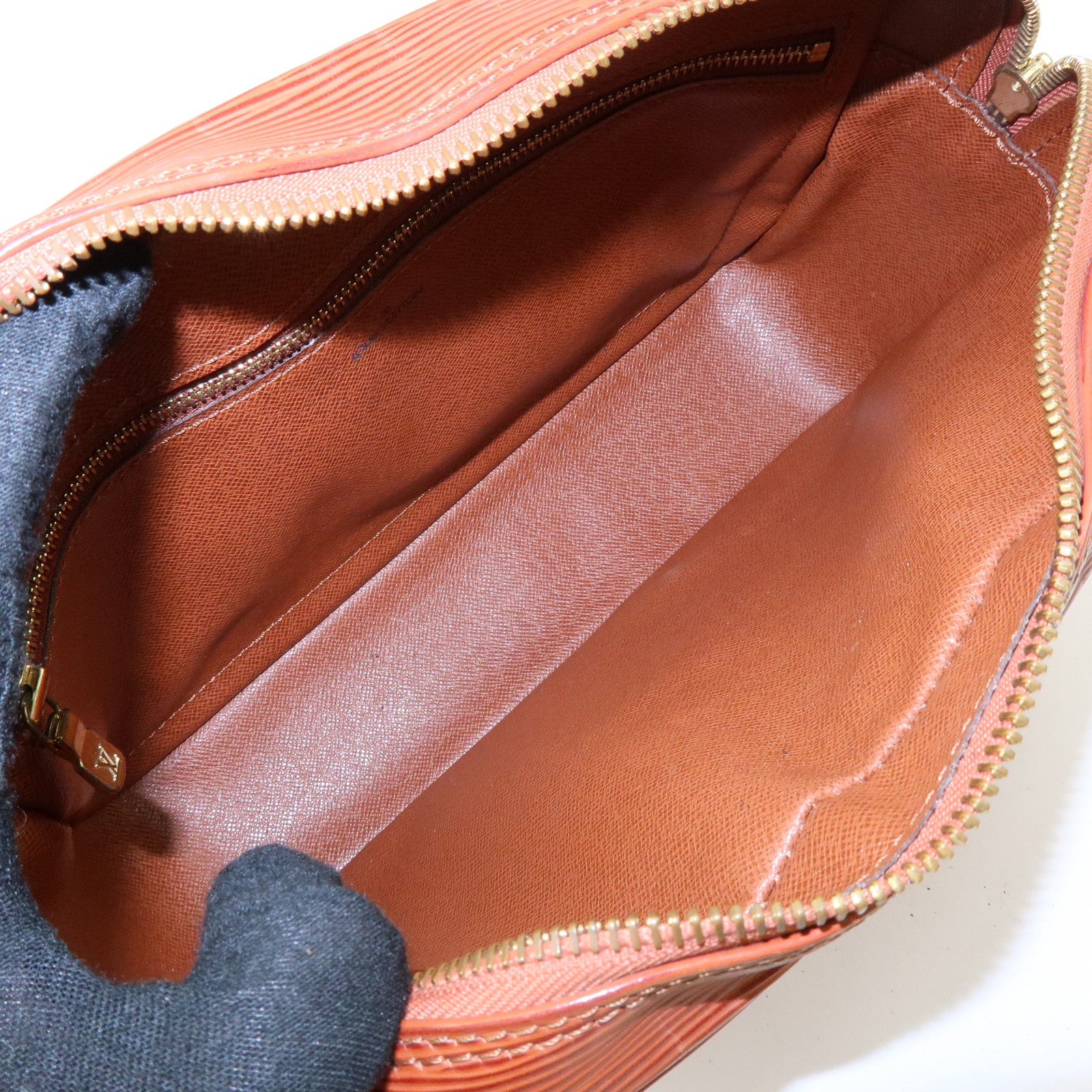 Louis Vuitton Epi Trocadero 24 Shoulder Crossbody Bag Brown M52313