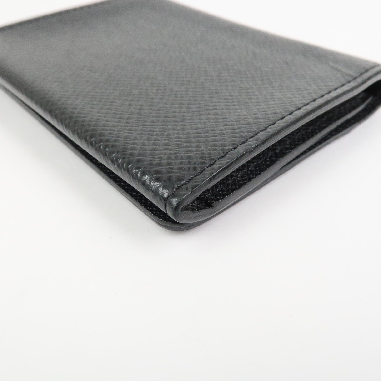 Louis Vuitton Taiga Enveloppe Cartes de Visite Card Case M30922