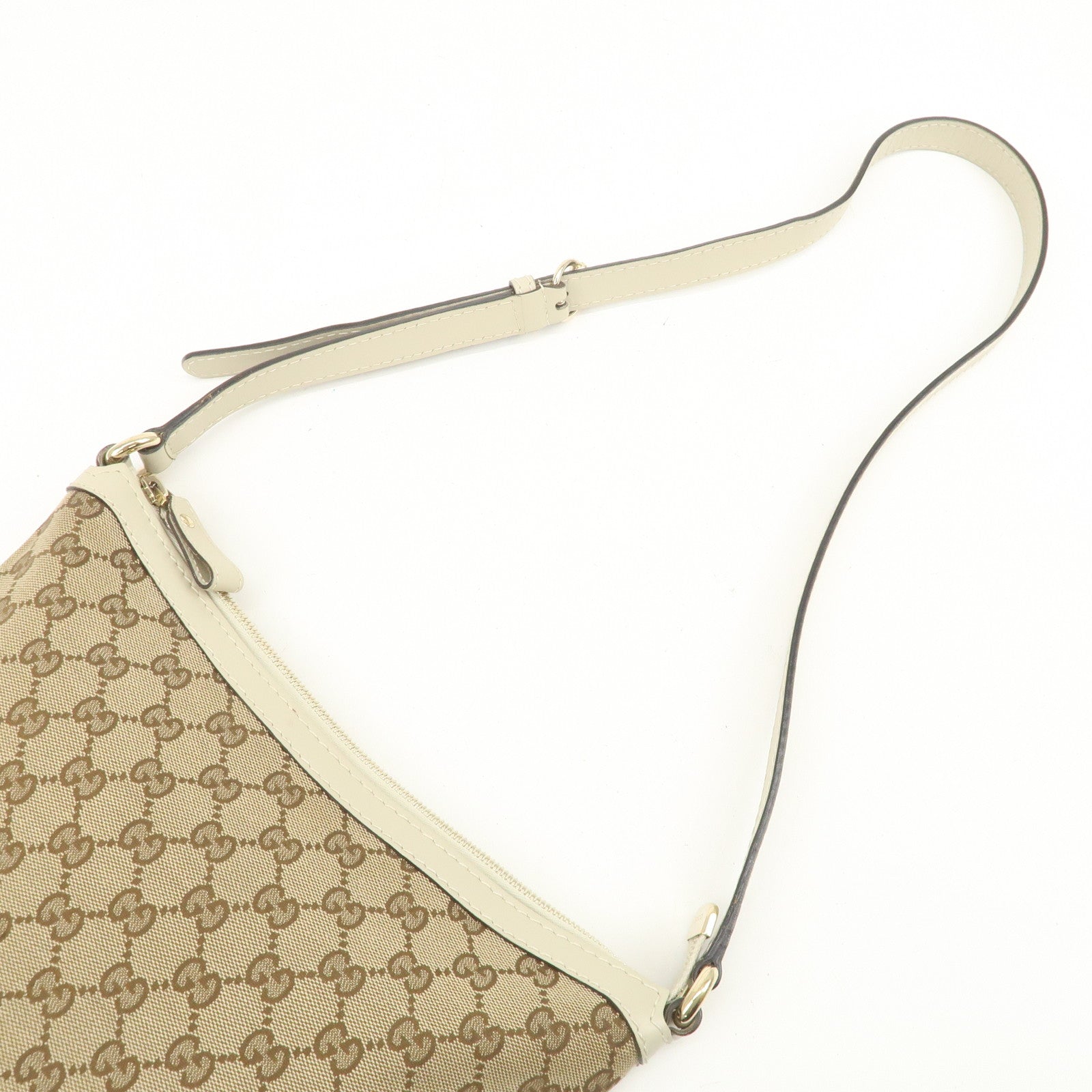 GUCCI Lovely Heart GG Canvas Leather Shoulder Bag Ivory 257072