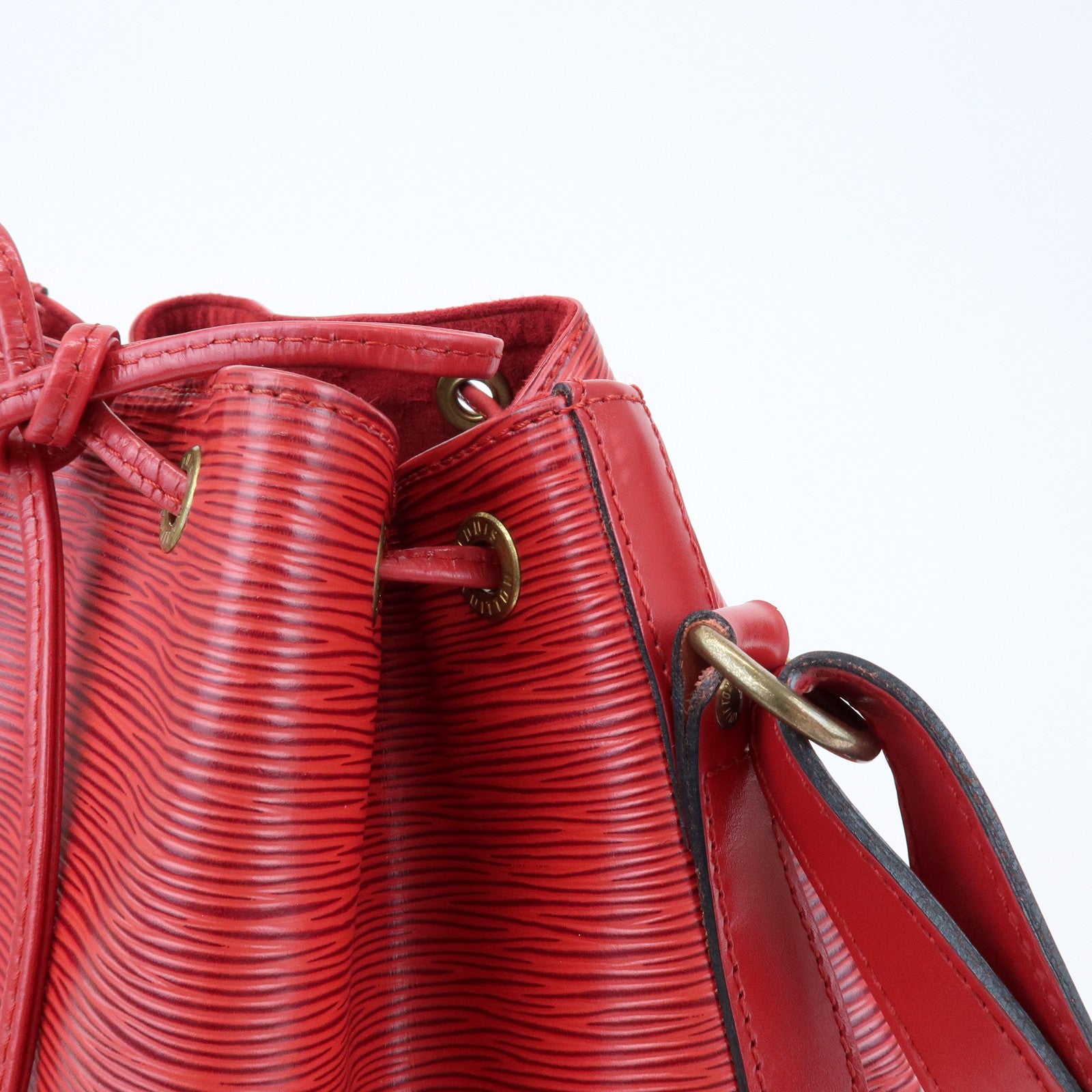 Louis Vuitton Epi Leather Noe Shoulder Bag Castilian Red M59007