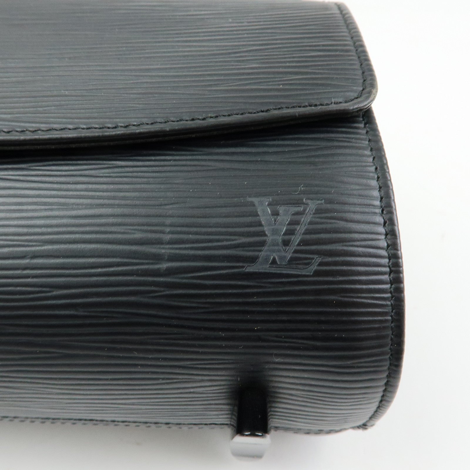 Louis Vuitton Epi Nocturne GM Shoulder Bag Noir Black M52172