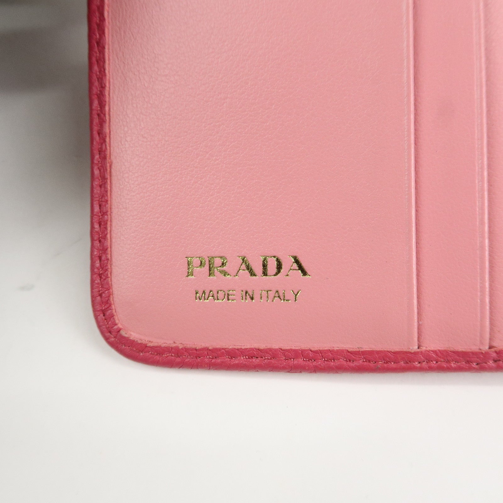 PRADA Logo Leather Bi-Fold Wallet Small Wallet Pink 1ML018 Used