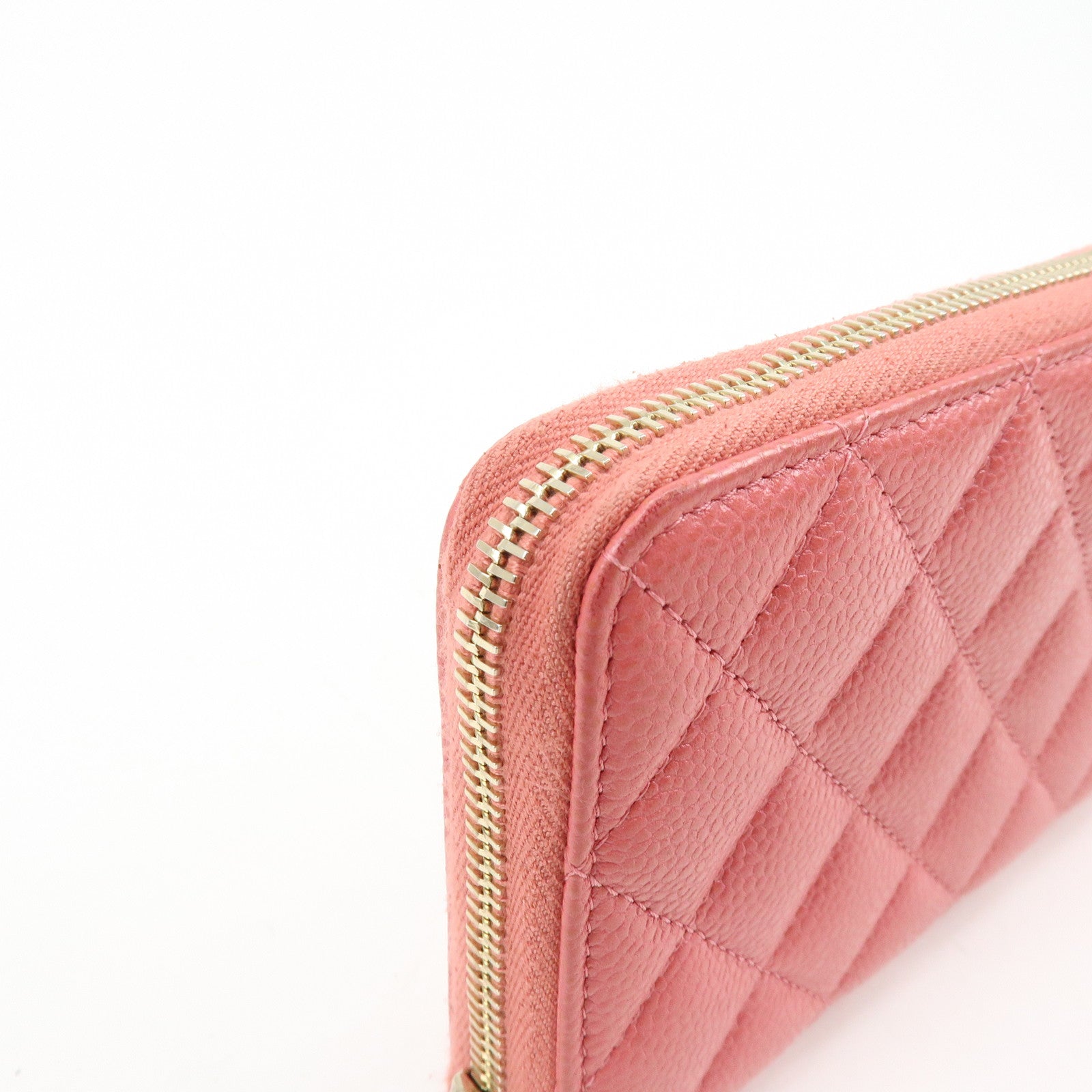 CHANEL Matelasse Caviarskin Round Zippy Long Wallet Pink A82281