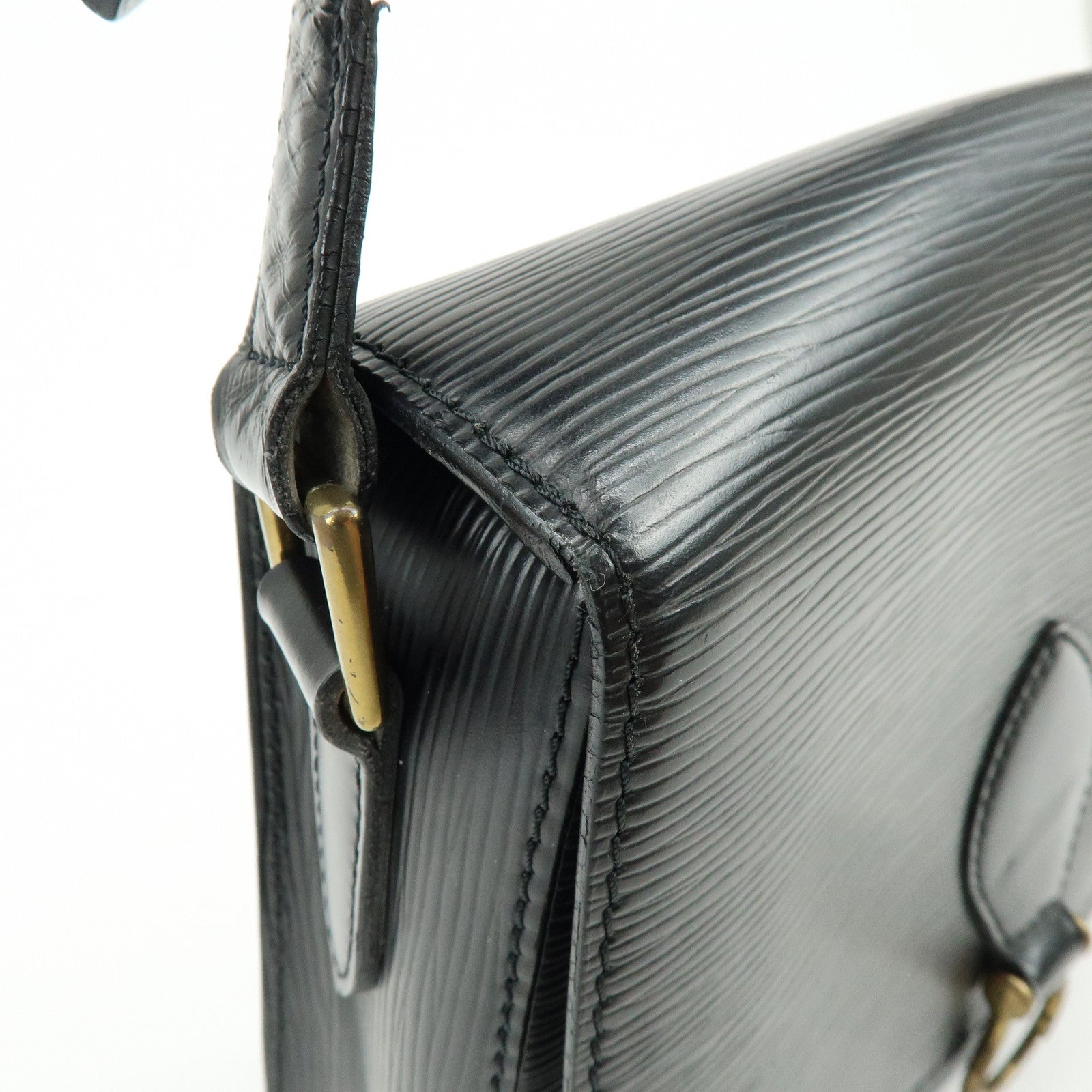 Louis Vuitton Epi Saint Cloud Shoulder Bag Black Noir M52192