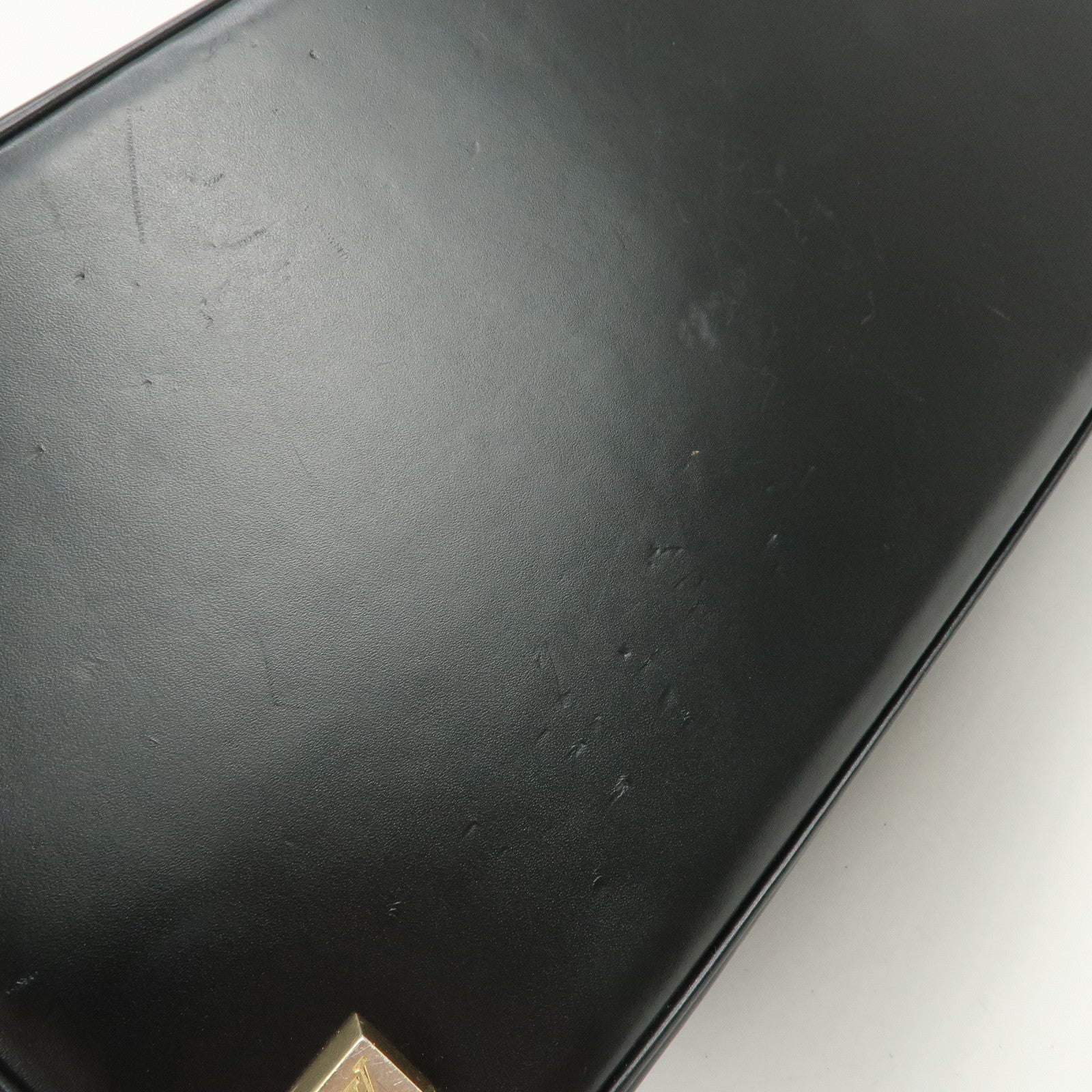 Louis Vuitton Suhari Leather Lock It MM Hand Bag Noir Black M91875