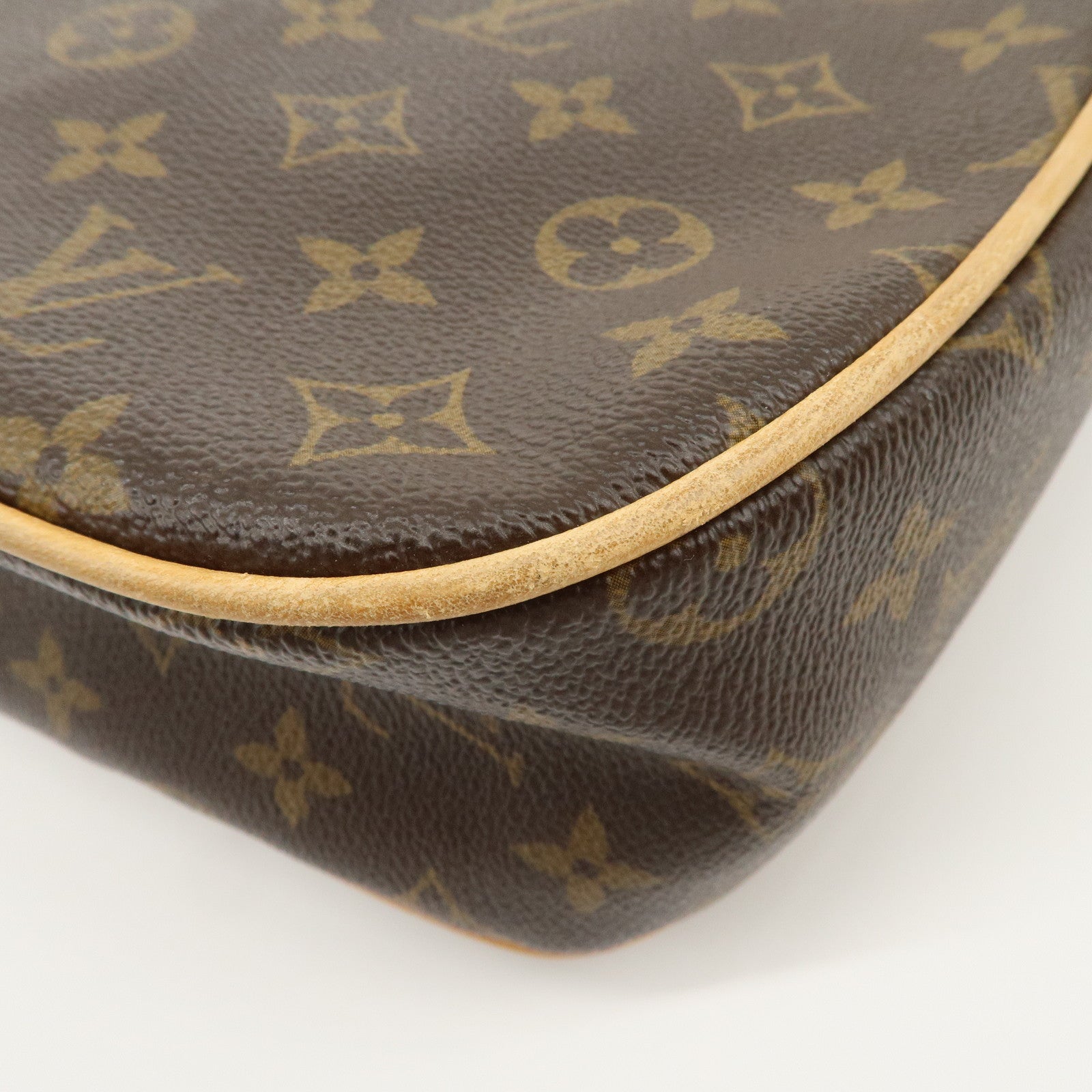 Louis Vuitton Monogram Hudson GM Shoulder Bag Crossbody Bag M40045