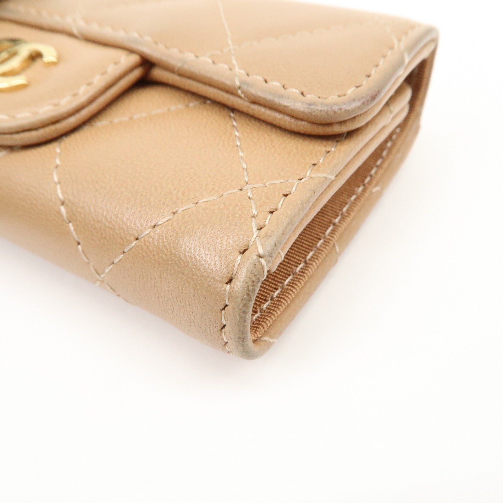 CHANEL Matelasse Lamb Skin COCO Mark 6 Ring Key Case Beige A84400