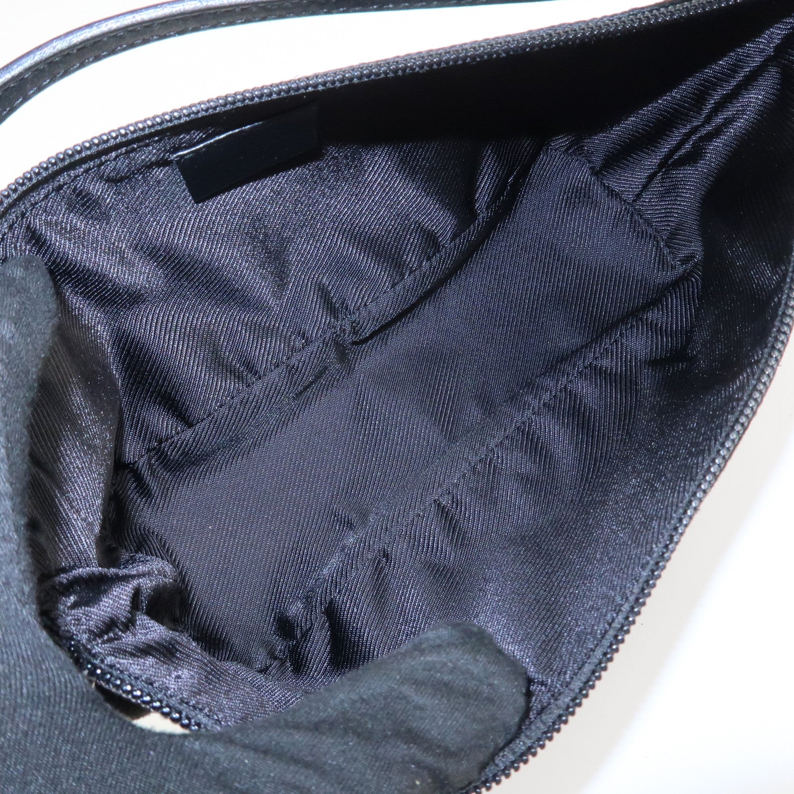 GUCCI GG Canvas Leather Accessory Pouch Hand Bag Black 039.1103