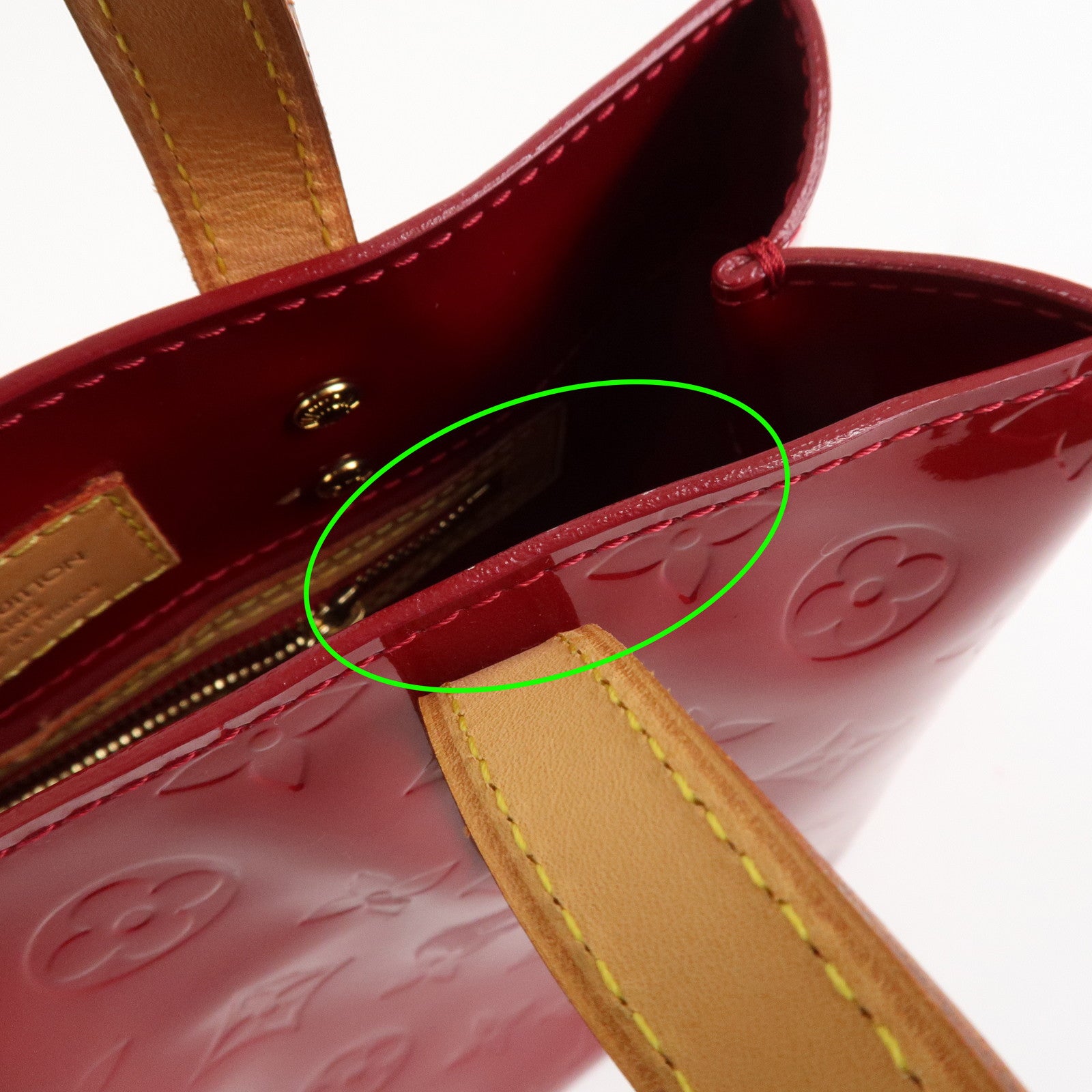 Louis Vuitton Monogram Vernis Leather Lead PM Pomme d'Amour M91990