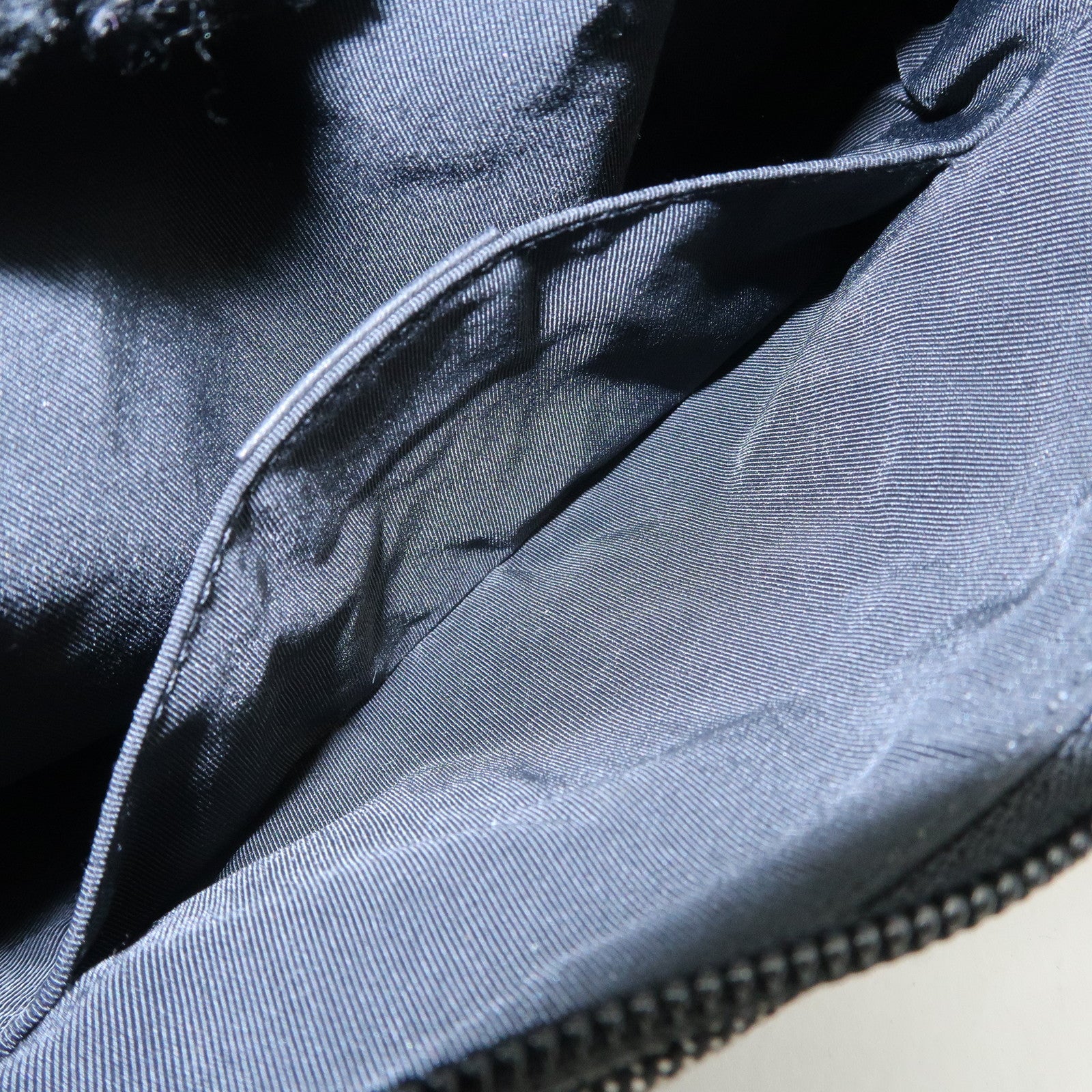 GUCCI GG Canvas Hand Bag Shoulder Bag Black Gold HDW 32160 Used