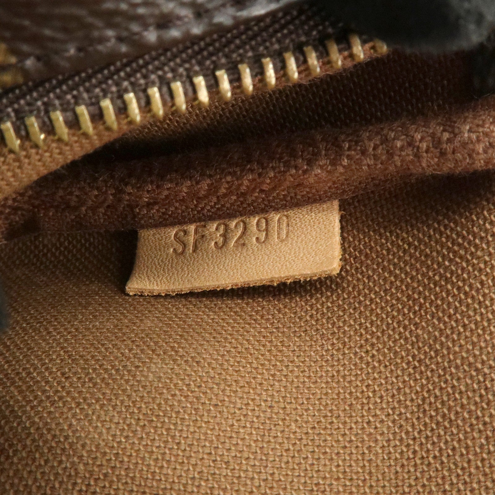 Louis Vuitton Monogram Mini Pochette Accessoires Pouch M58009