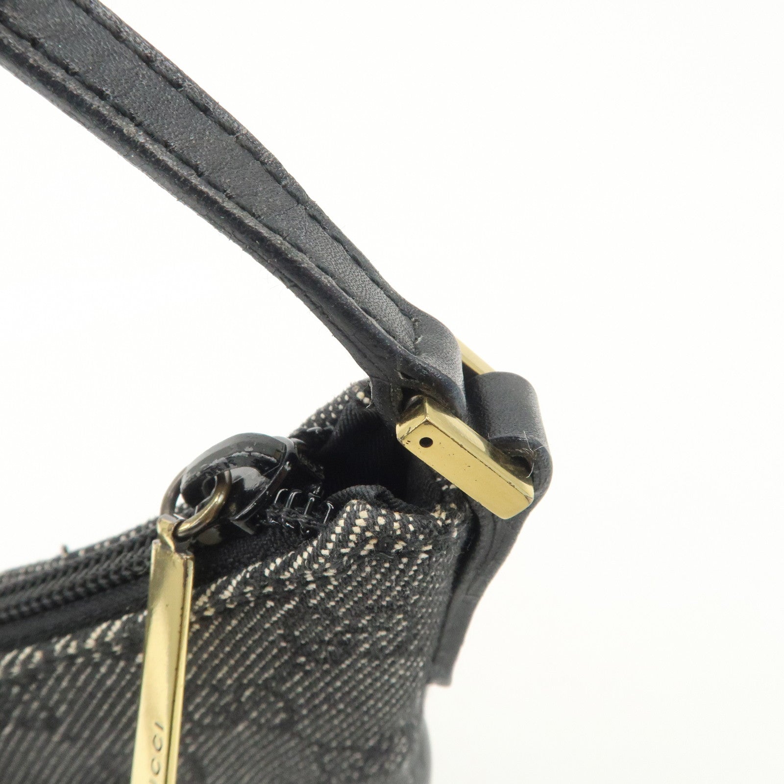 GUCCI GG Canvas Hand Bag Shoulder Bag Black Gold HDW 32160 Used