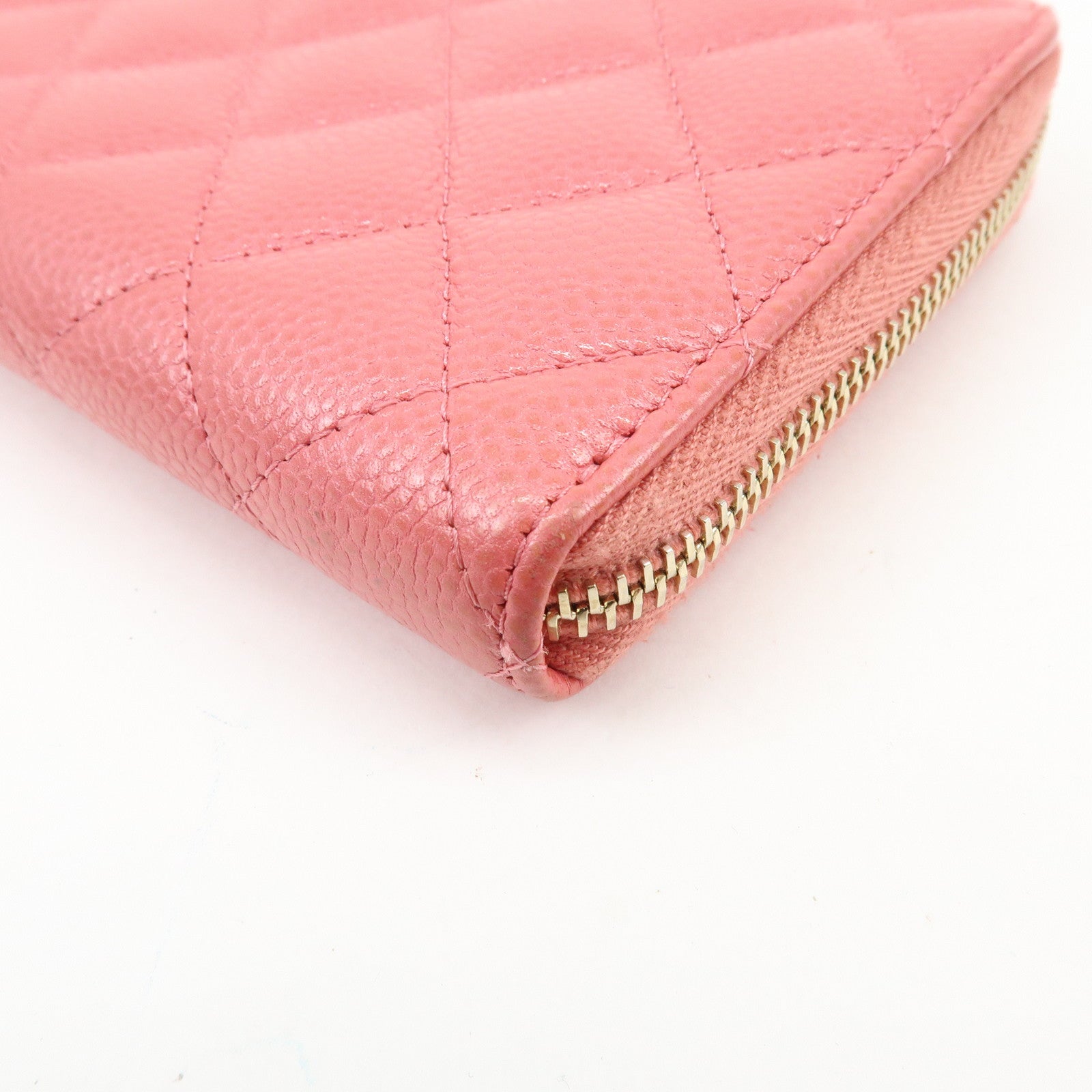 CHANEL Matelasse Caviarskin Round Zippy Long Wallet Pink A82281