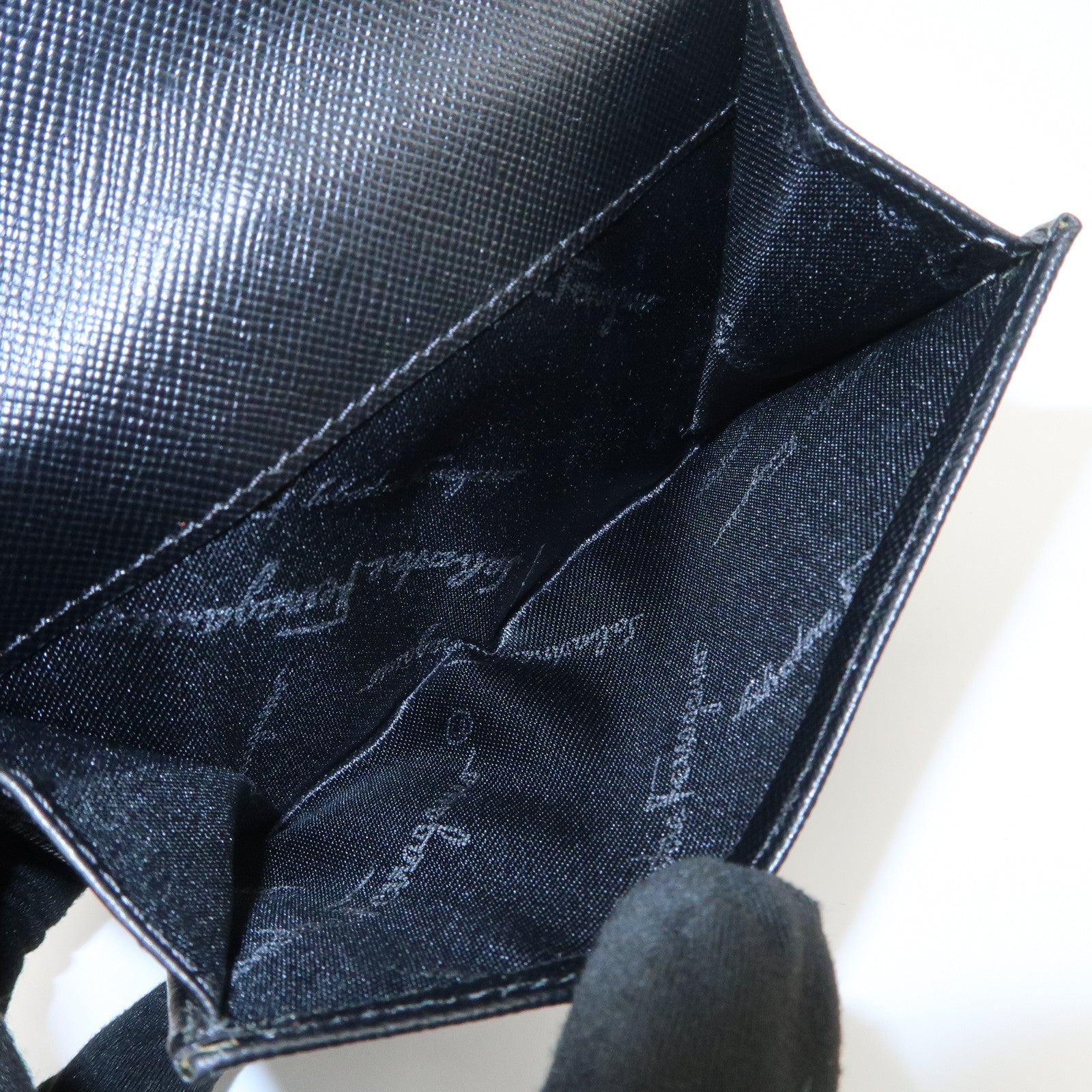 Ferragamo Gancini Leather Bi-fold Compact Wallet Black 22 0778