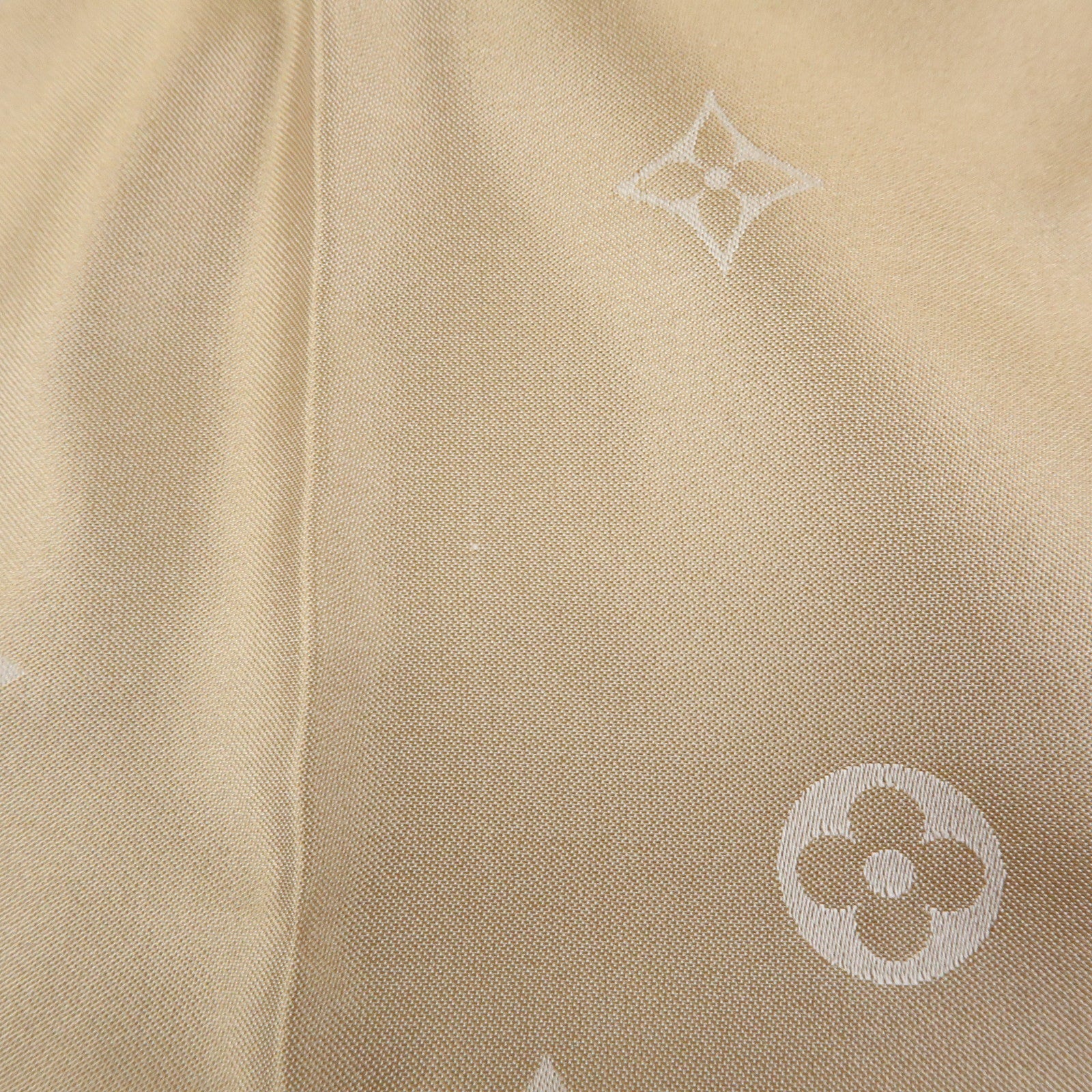 Louis Vuitton Echarpe Capri Silk 100% Scarf Beige M71051