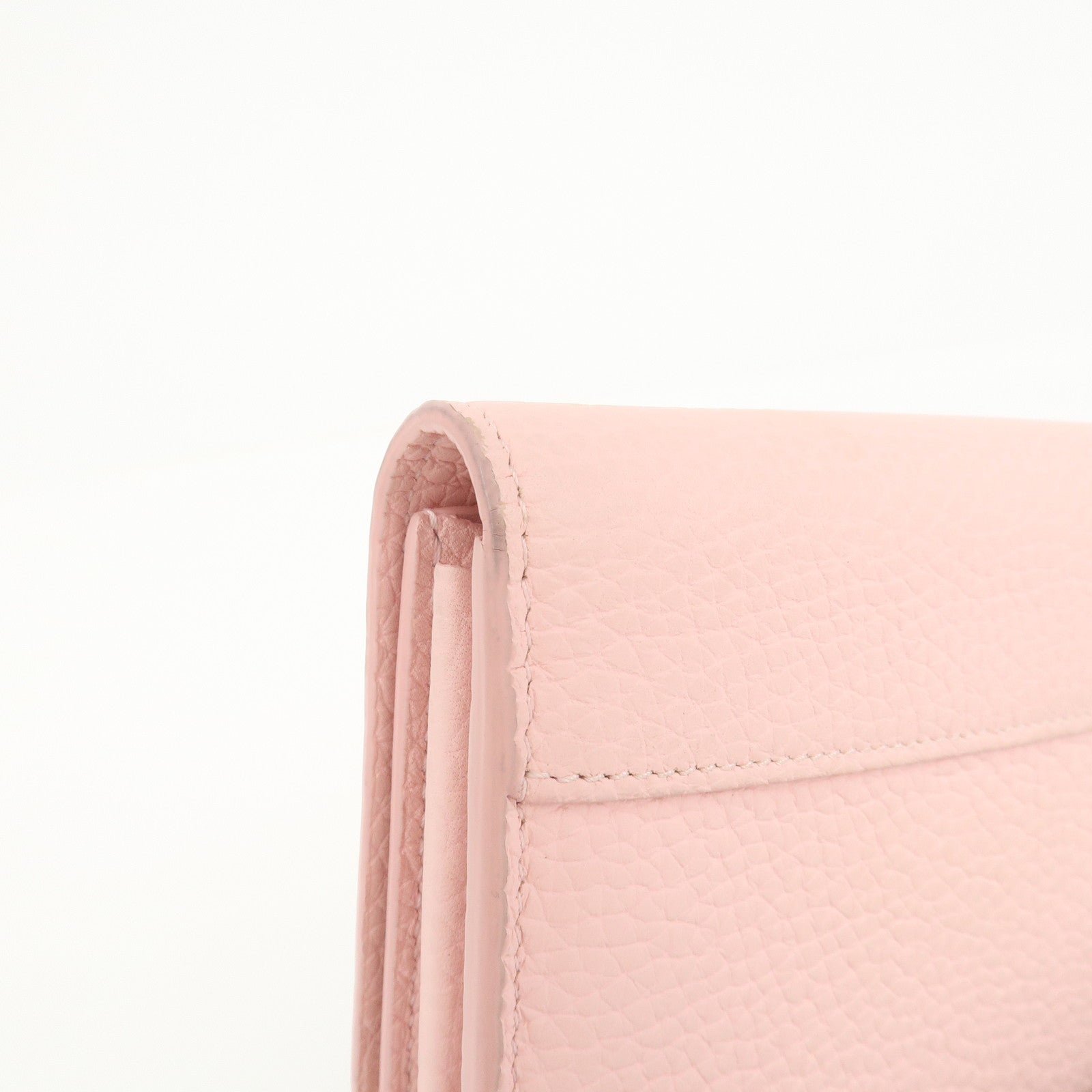 Louis Vuitton Taurillon Portefeuille Capucines Wallet M61250