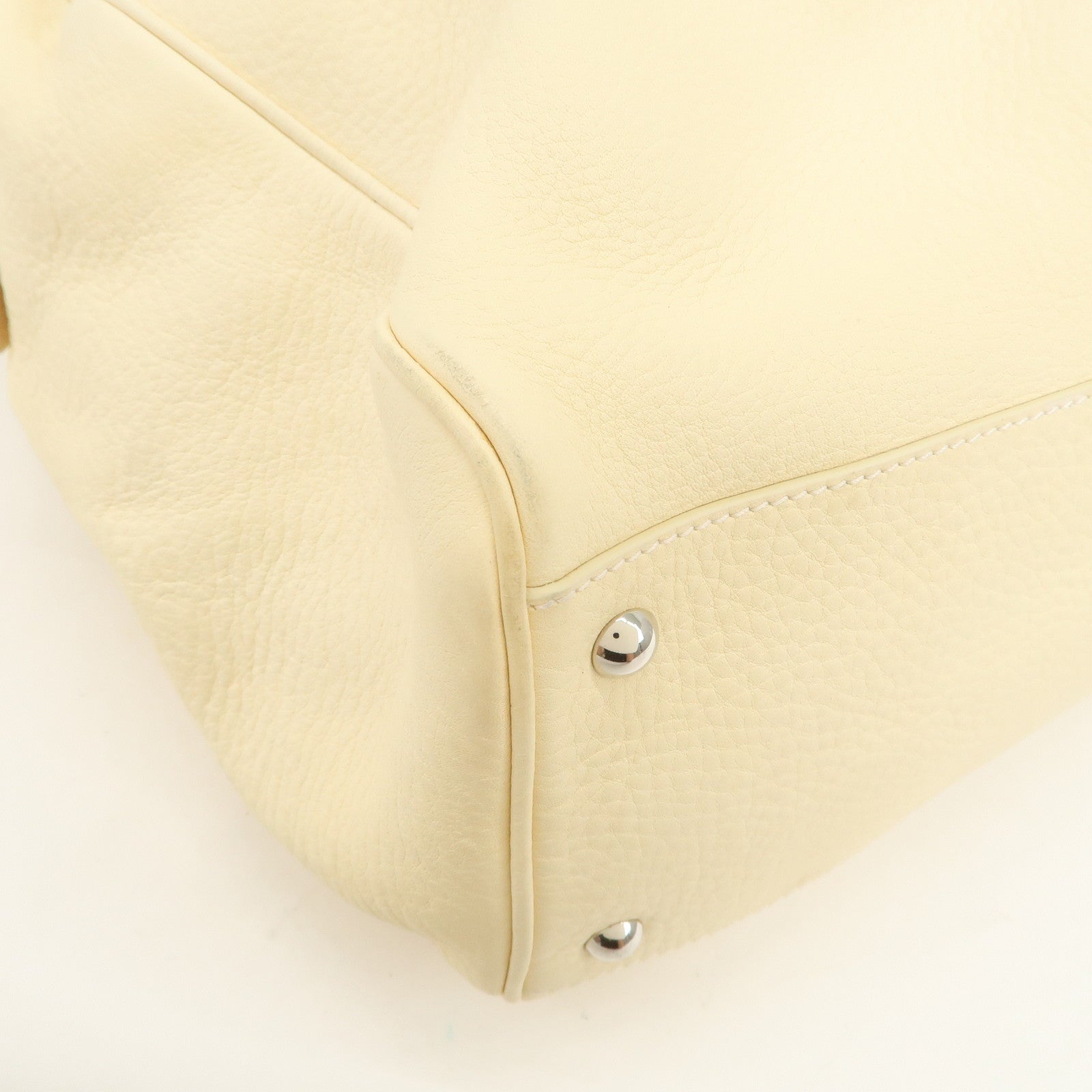 Ferragamo Gancini Logo Leather Shoulder Bag Hand Bag Beige
