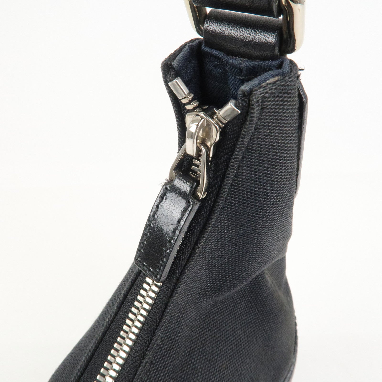 GUCCI Interlocking G Canvas Leather One Shoulder Bag Black 114869