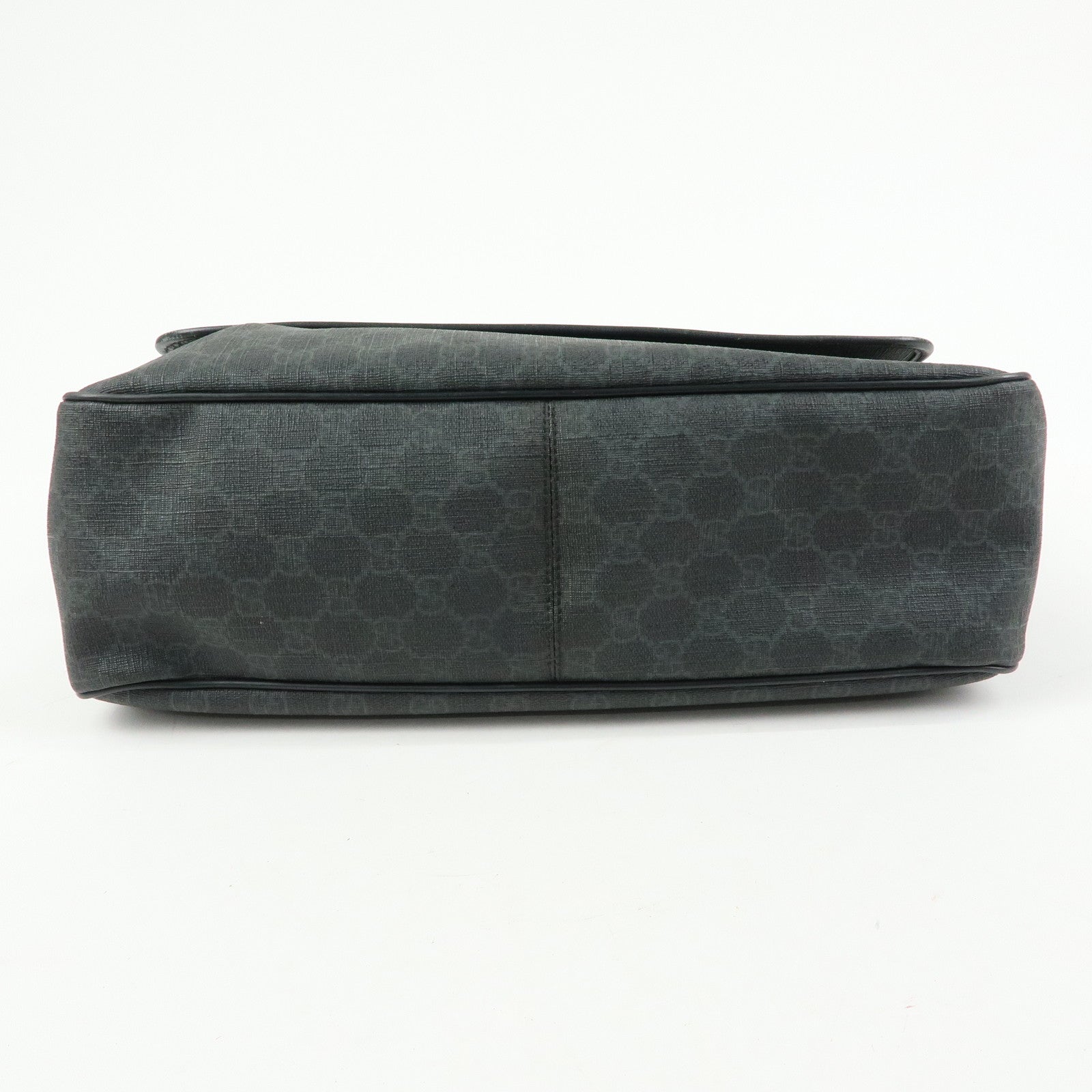 GUCCI GG Supreme Leather Shoulder Bag Crossbody Bag Black 169935