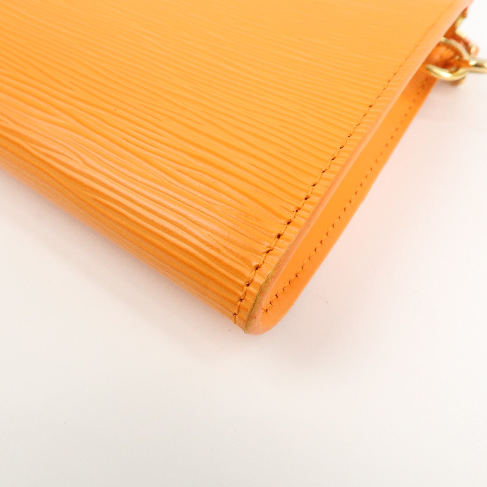 Louis Vuitton Epi Pochette Accessoires Pouch Mandarin M5294H