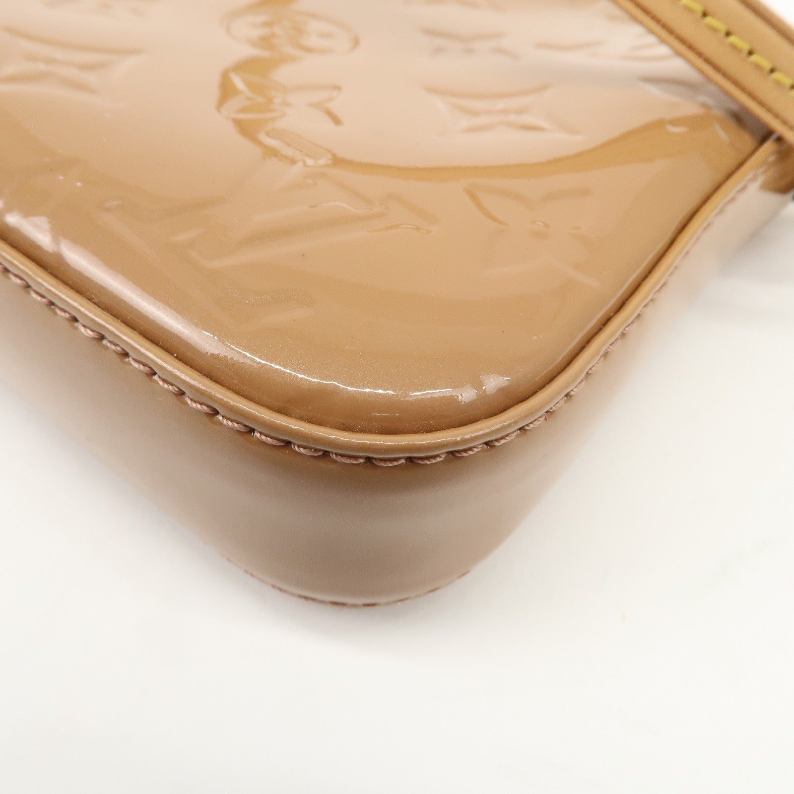 Louis Vuitton Monogram Vernis Pochette Accessoires Pouch M91575