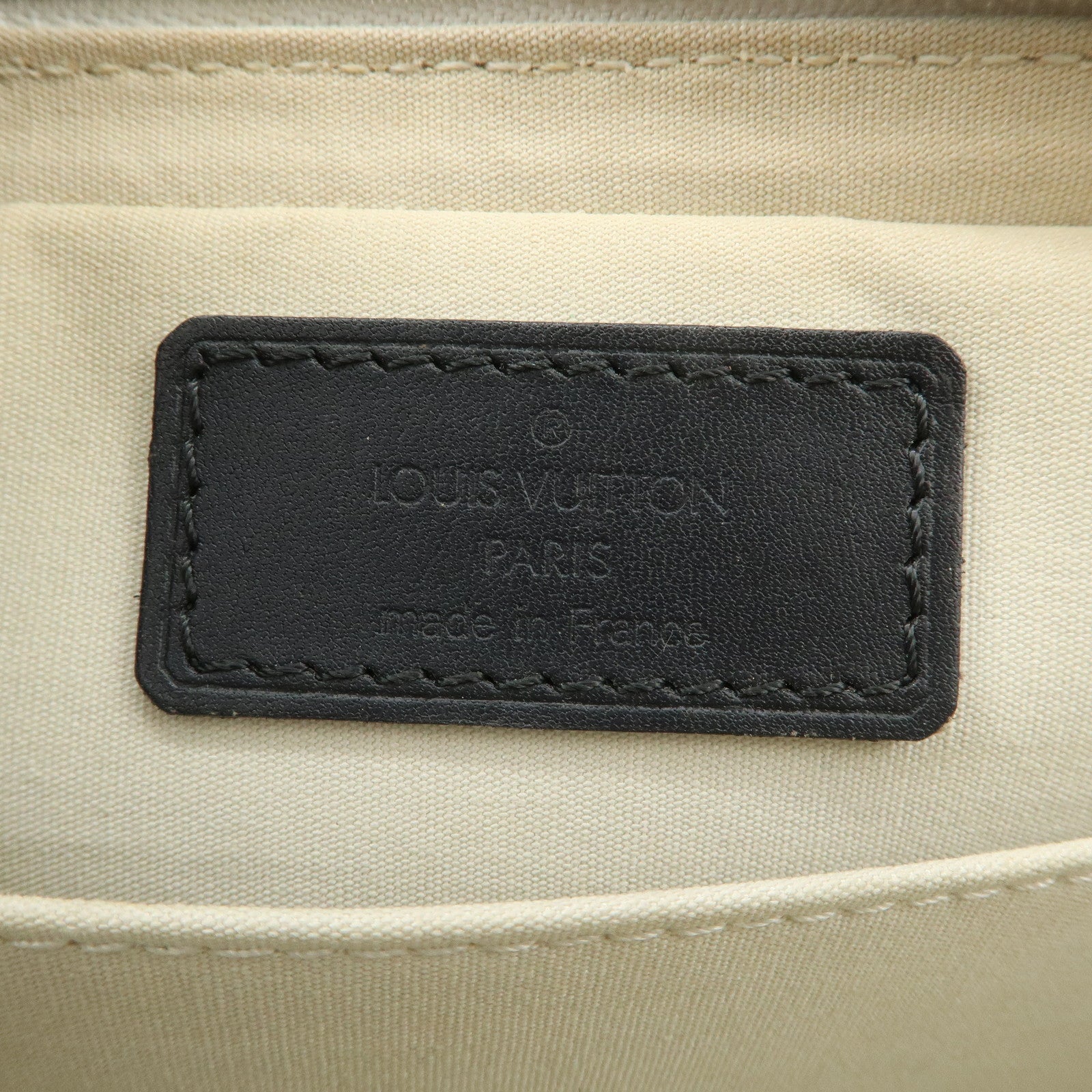 Louis Vuitton Monogram Mini Canvas Juliette MM Shoulder Bag M92315