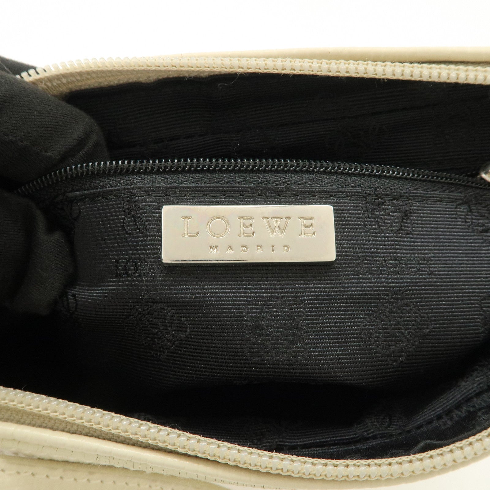 LOEWE Leather Shoulder Bag Ivory Silver Hardware Used