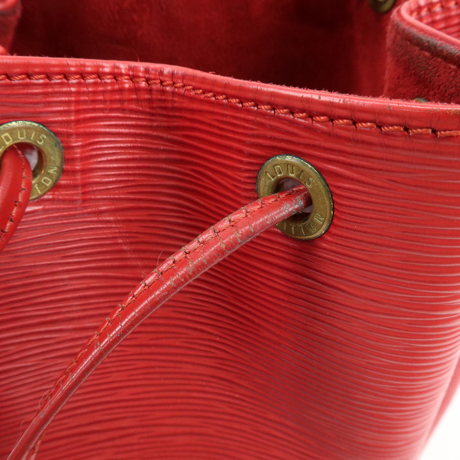 Louis Vuitton Epi Petit Noe Shoulder Bag Castilian Red M44107