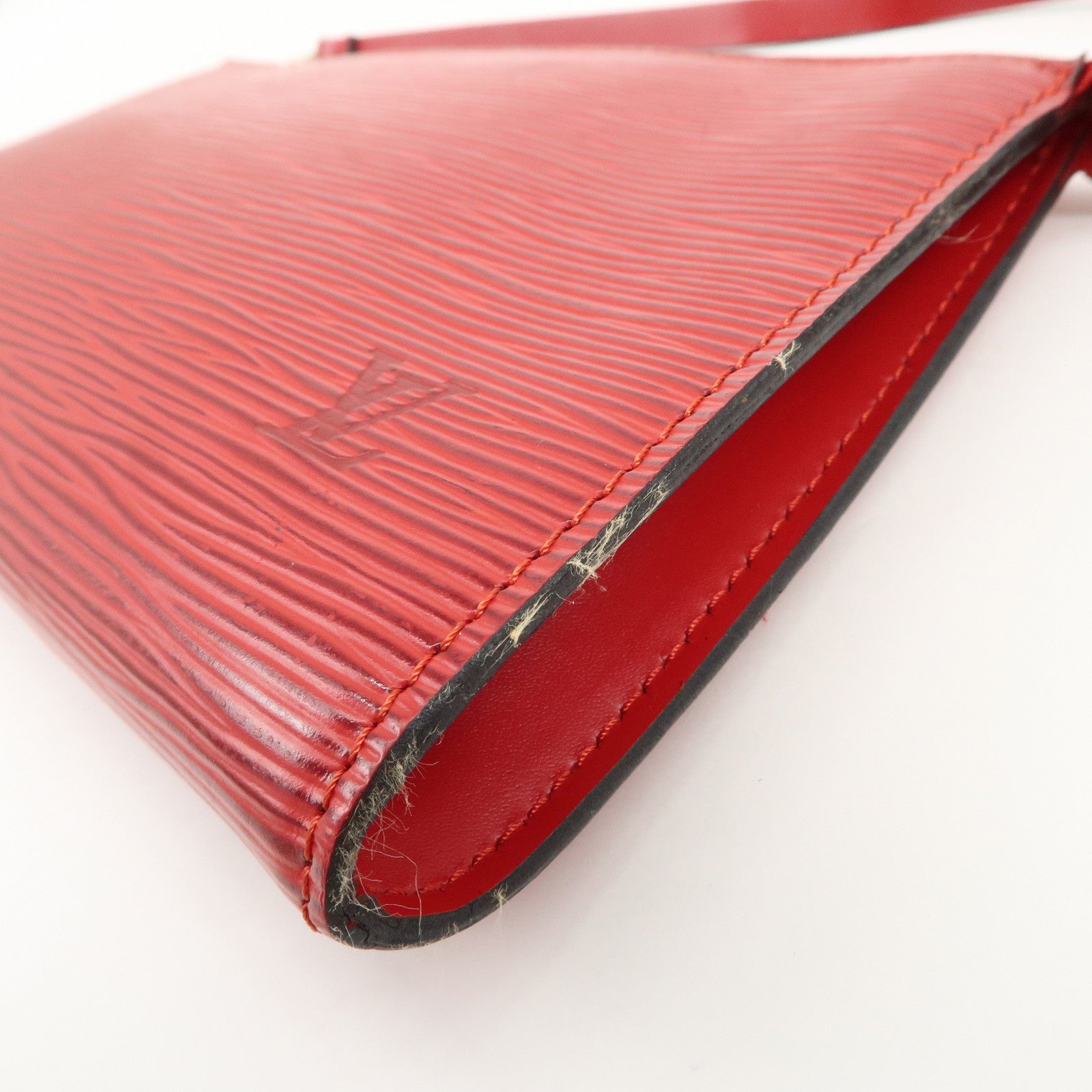Louis Vuitton Epi Pochette Accessoires Pouch Castilian Red M52947