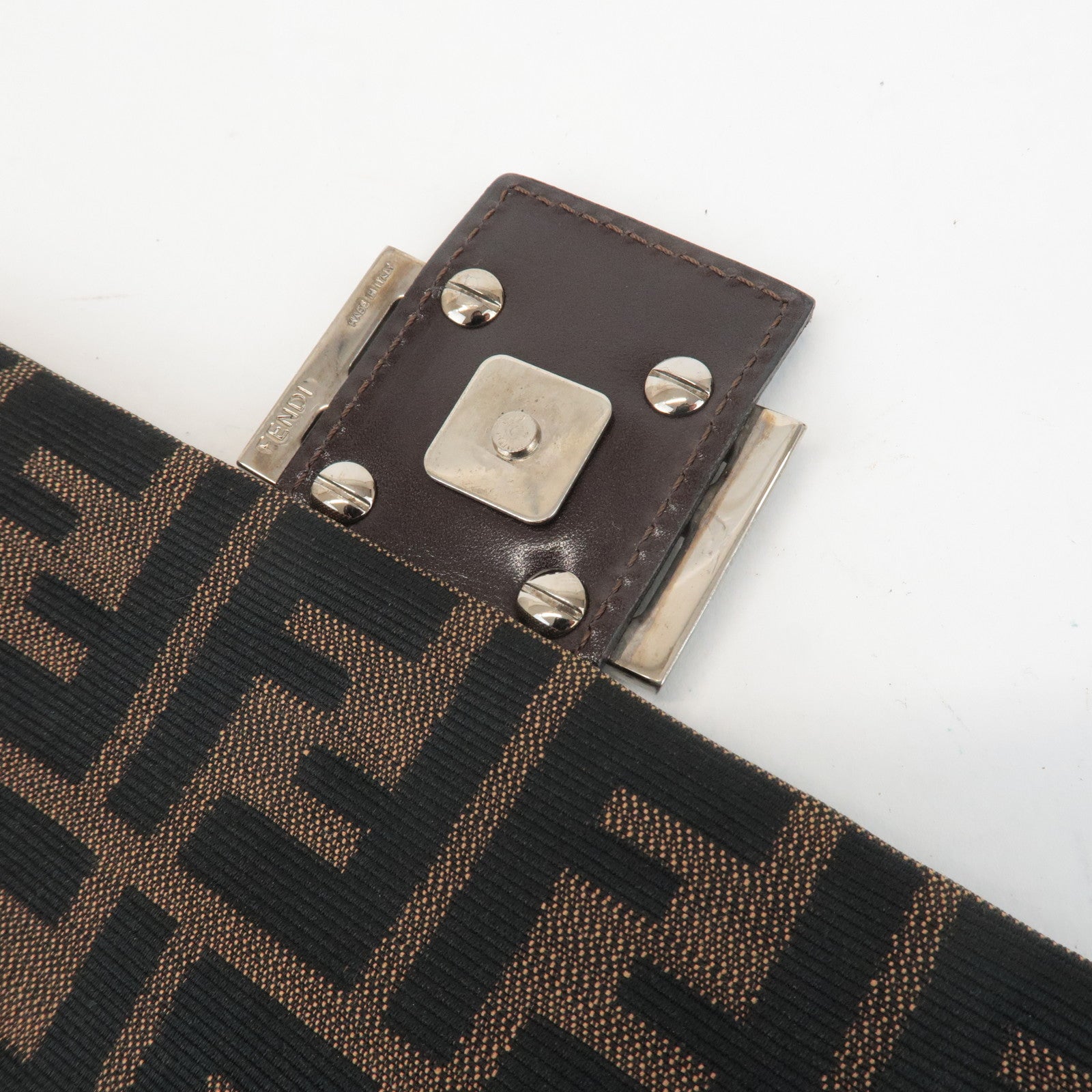 FENDI Mamma Baguette Canvas Leather Shoulder Bag Silver HDW 26325 Used