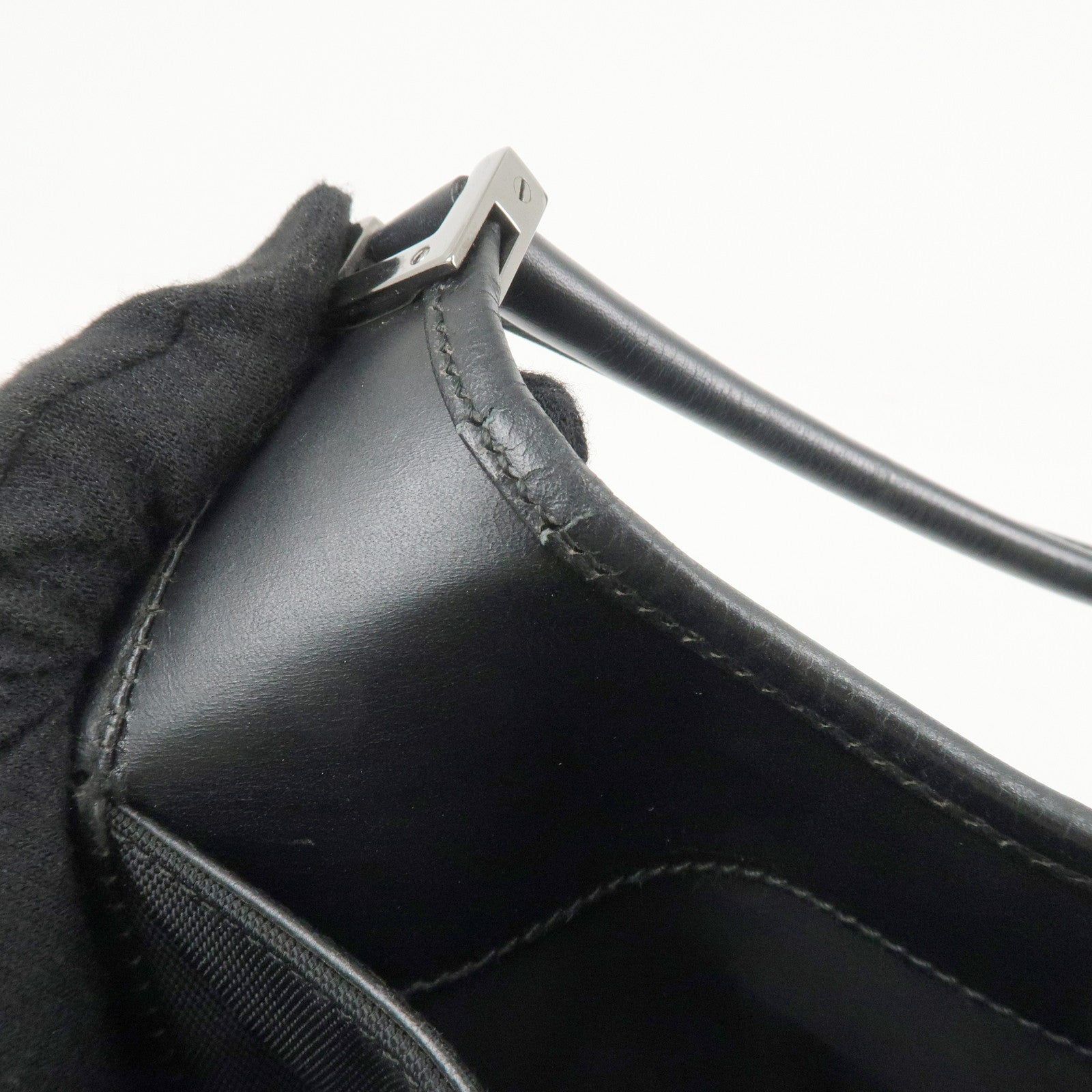 GUCCI Jackie GG Canvas Leather Shoulder Bag Black 002.1068 Used