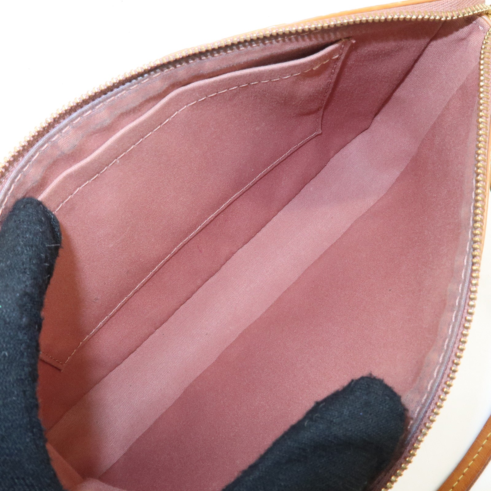 Louis vuitton Monogram Vernis Pochette Accesoires Dune M90196 Used