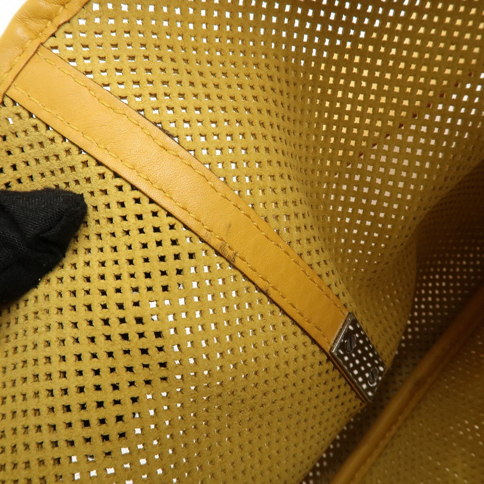 GUCCI Leather Kandensky One-Shoulder Bag Yellow 28628 Used