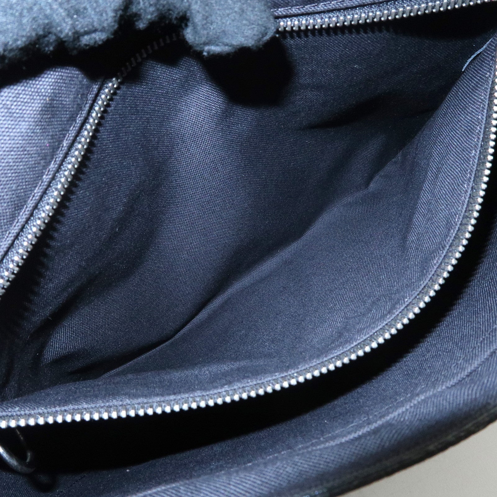 Louis Vuitton Taiga Milo Shoulder Bag Crossbody Bag Glacier M32631 Used