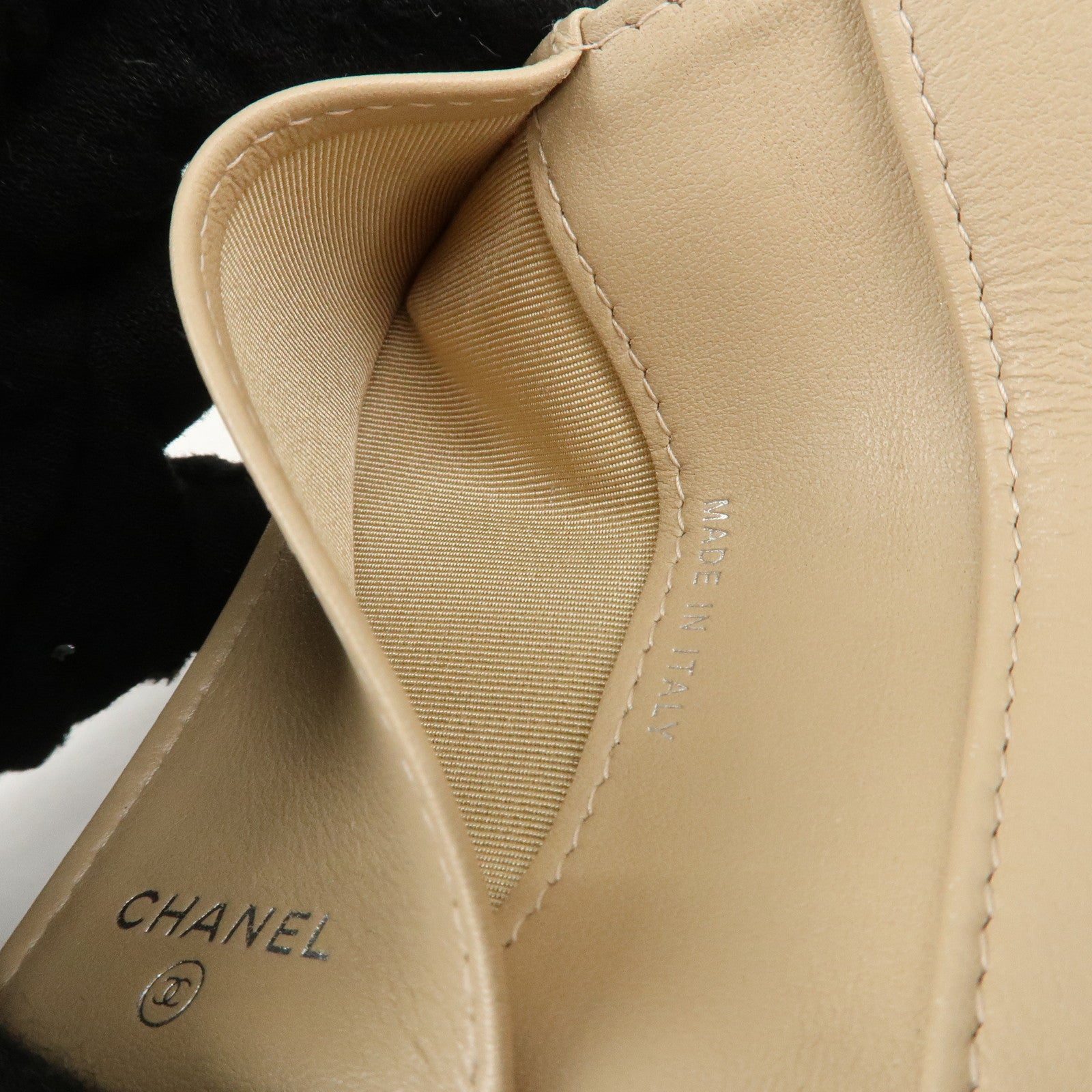 CHANEL Matelasse Cavier Skin Compact Wallet Beige Silver HDW Used