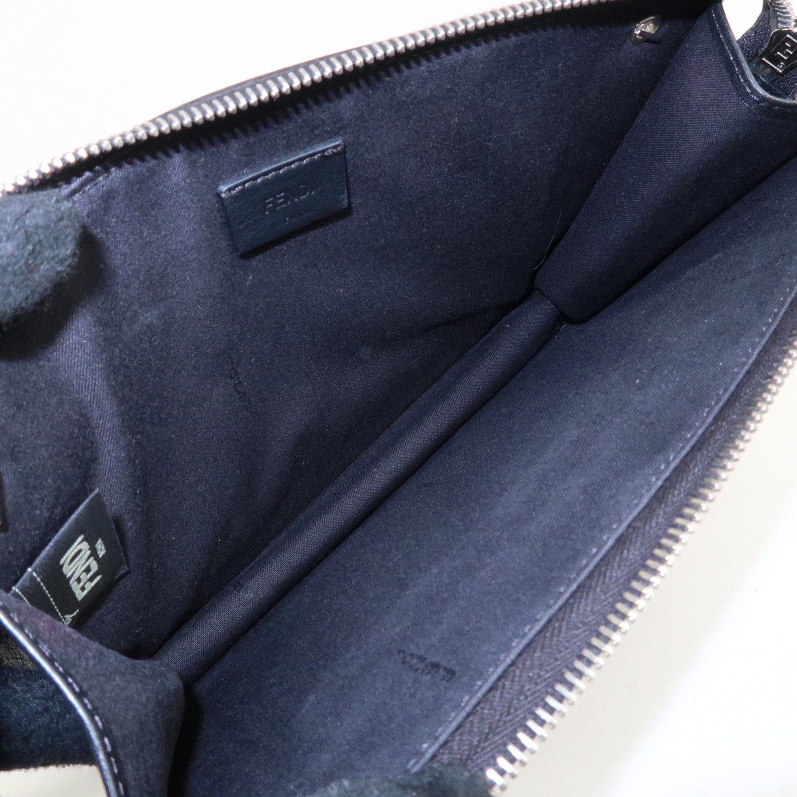 FENDI Leather Toujours Multi-Studs Shoulder Bag Black 8M0369 Used