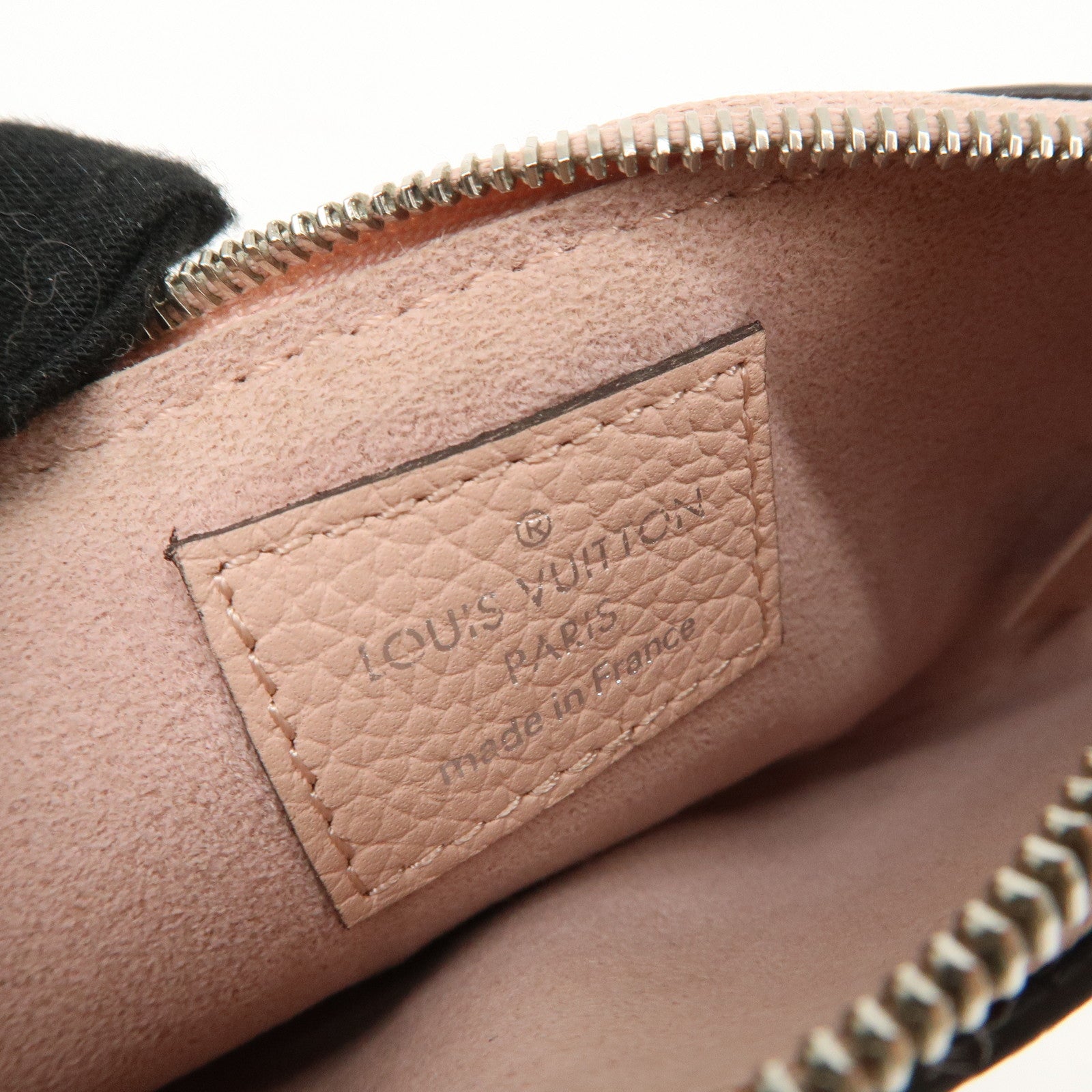 Louis Vuitton Monogram Mahina Pochette Cles Magnolia Pink M69508 Used