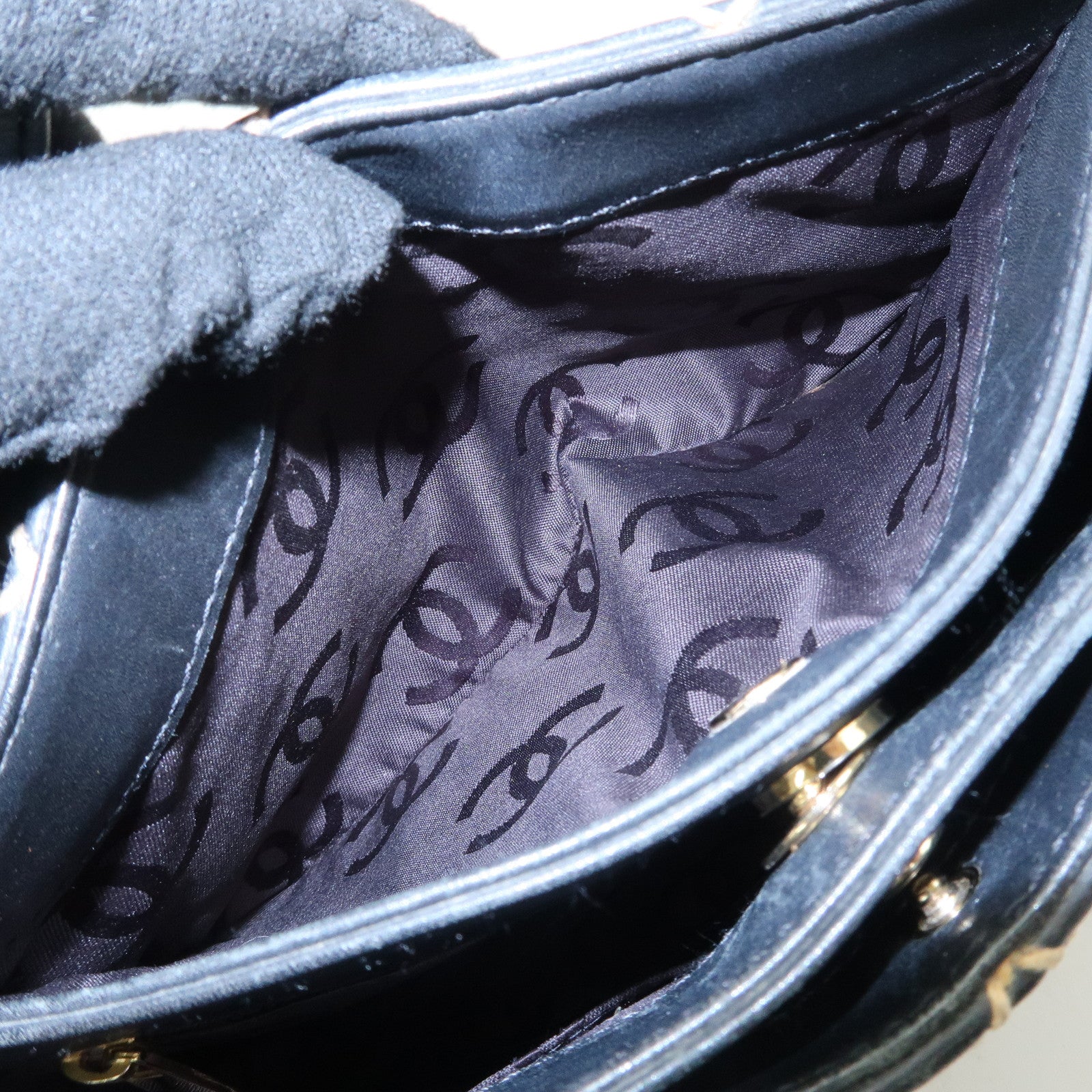 CHANEL Wild Stitch Lamb Skin Tote Bag Hand Bag Black A18126 Used