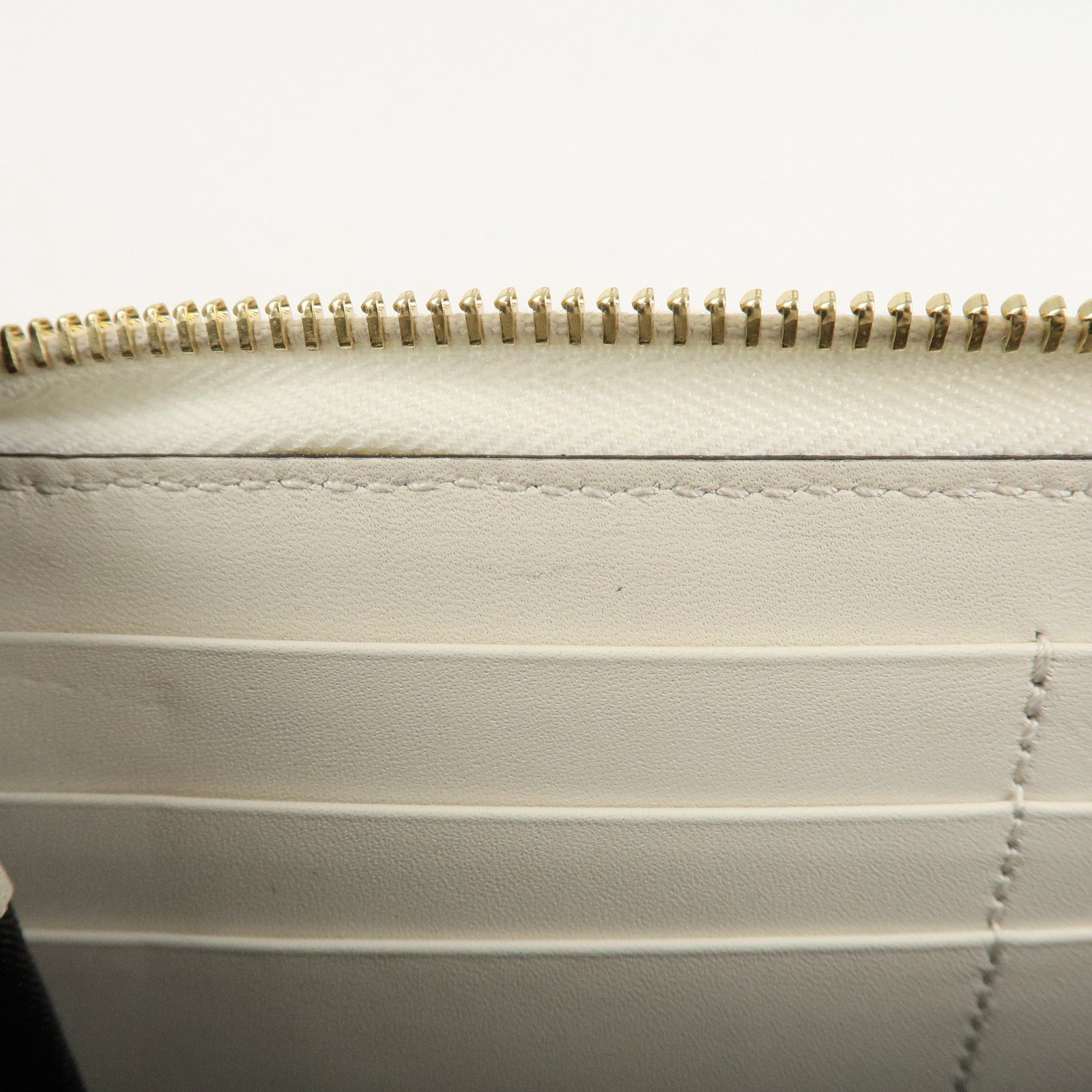 GUCCI GG Marmont Canvas Leather Floral Pattern Round Zipper Wallet Used