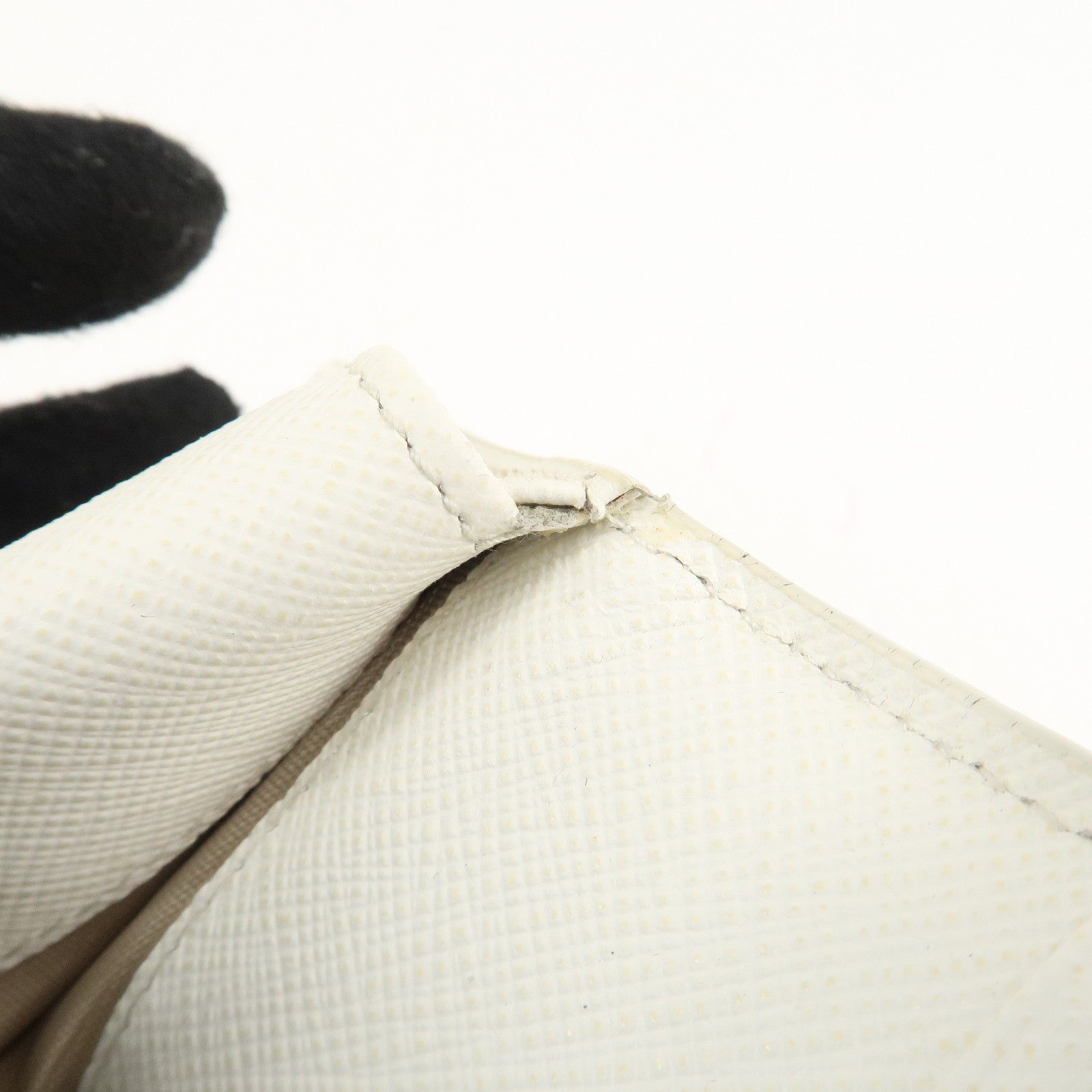 PRADA Logo Leather Lip Design Bi-Fold Wallet Ivory Used