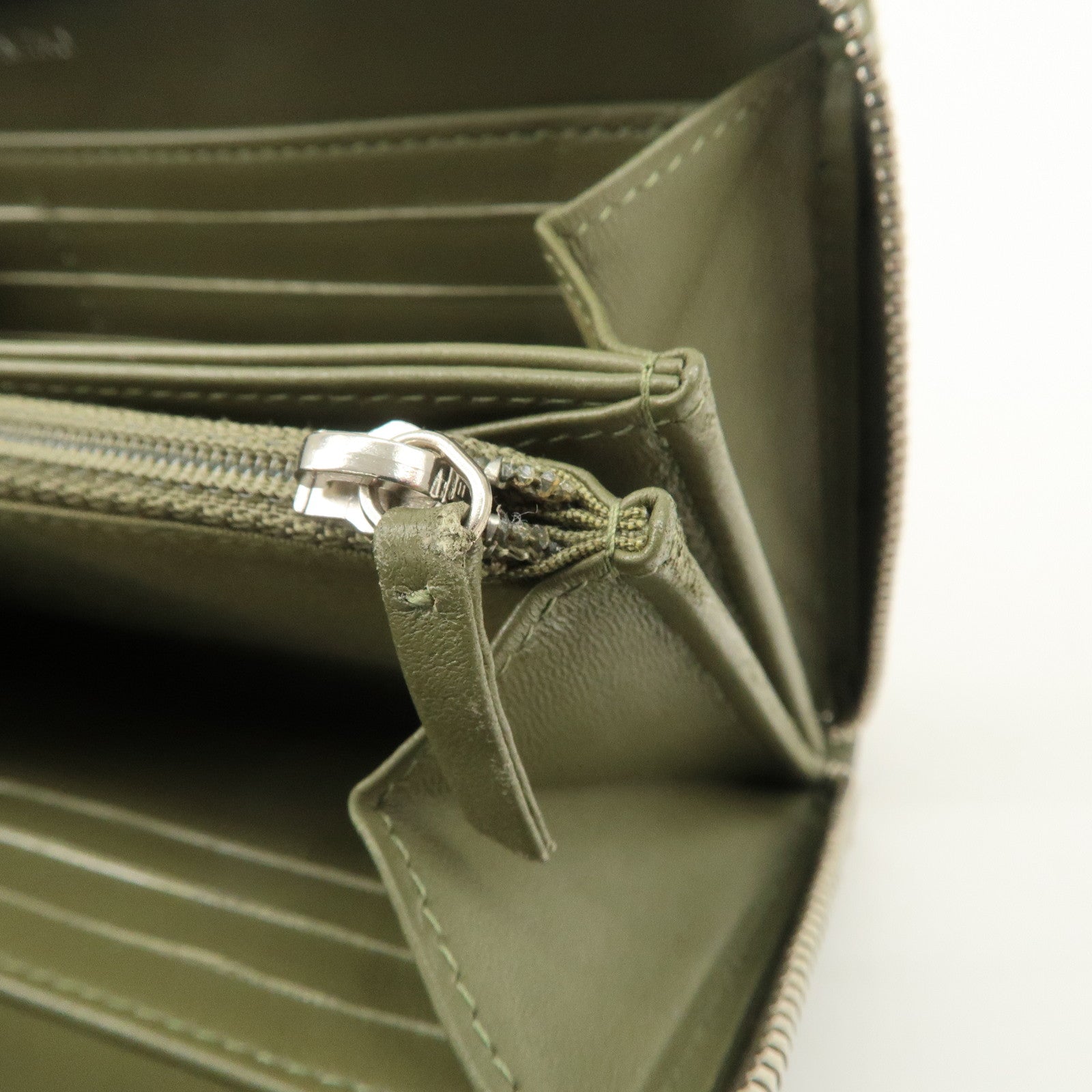 CHANEL Boy Chanel Rhine Stone Leather Round Zipper Long Wallet Used