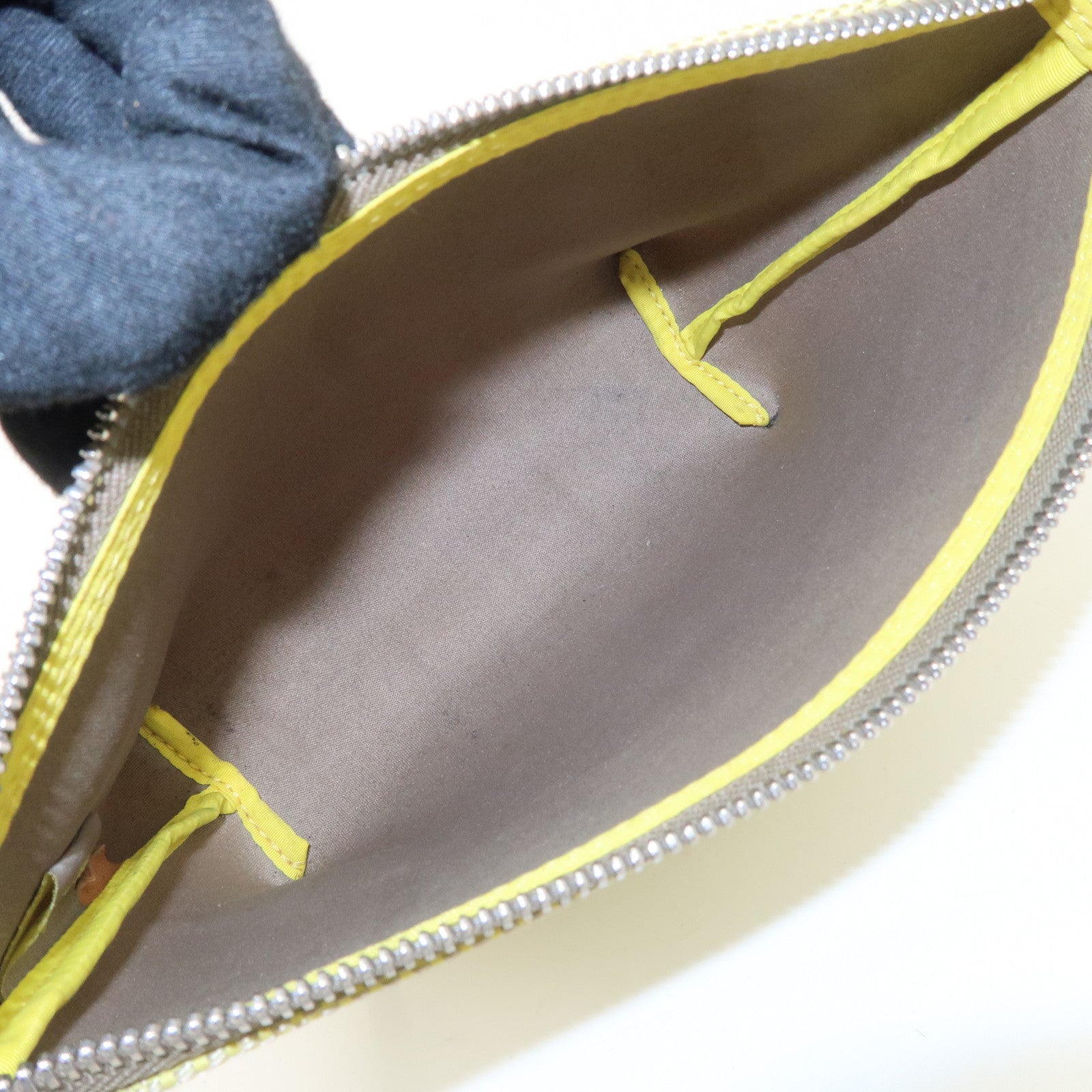 Louis Vuitton Damier Geant Volunteer Pouch Lime Yellow Used