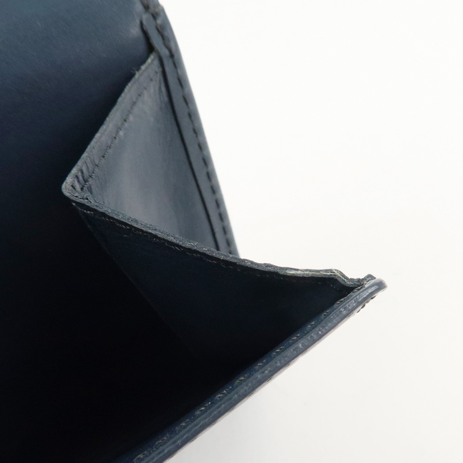Louis Vuitton Monogram Matte Porte Monnaie Billets Credit M65115 Used