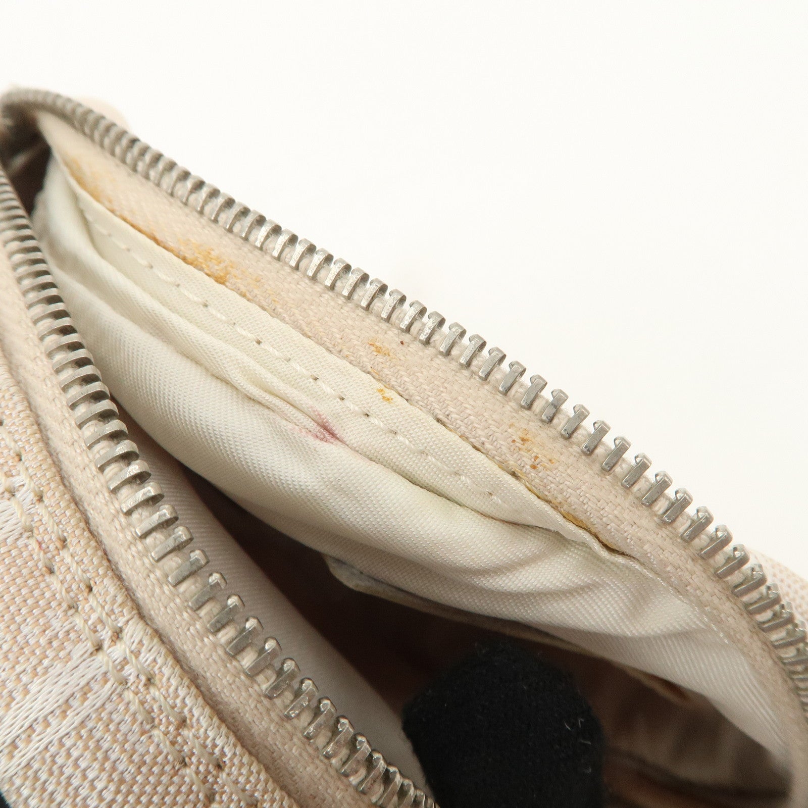 CHANEL New Travel Line Nylon Jacquard Leather Round Pouch T9951S Used