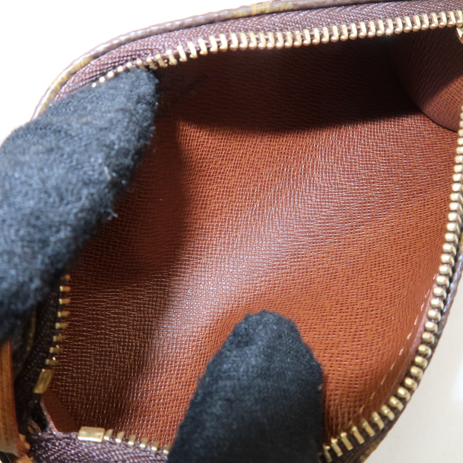 Louis Vuitton Monogram Mini Pouch For Pappillon Bag New Style Used