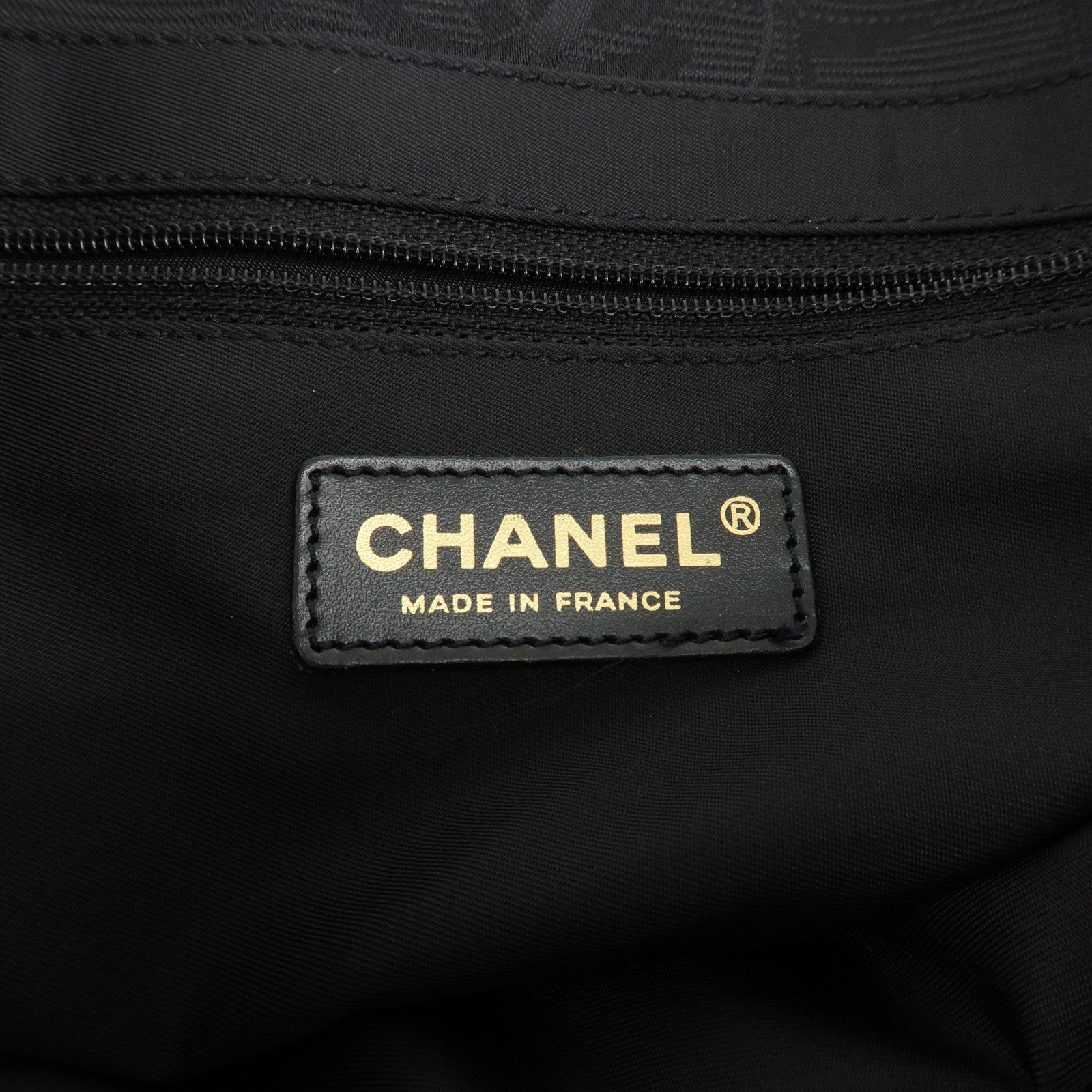 CHANEL New Travel Line Nylon Jacquard Leather Tote MM Black A15991 Used