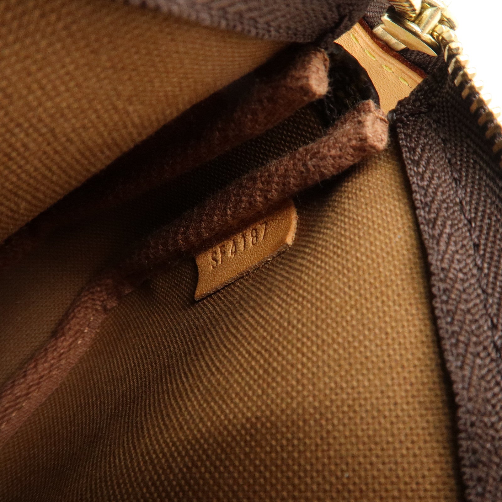 Louis Vuitton Monogram Mini Pochette Accessoires Pouch M58009 Used