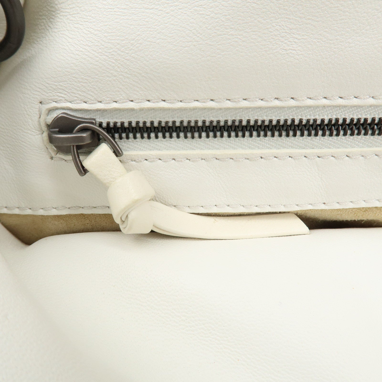 BOTTEGA VENETA Intrecciato Leather Campana Shoulder Bag White 125787 Used